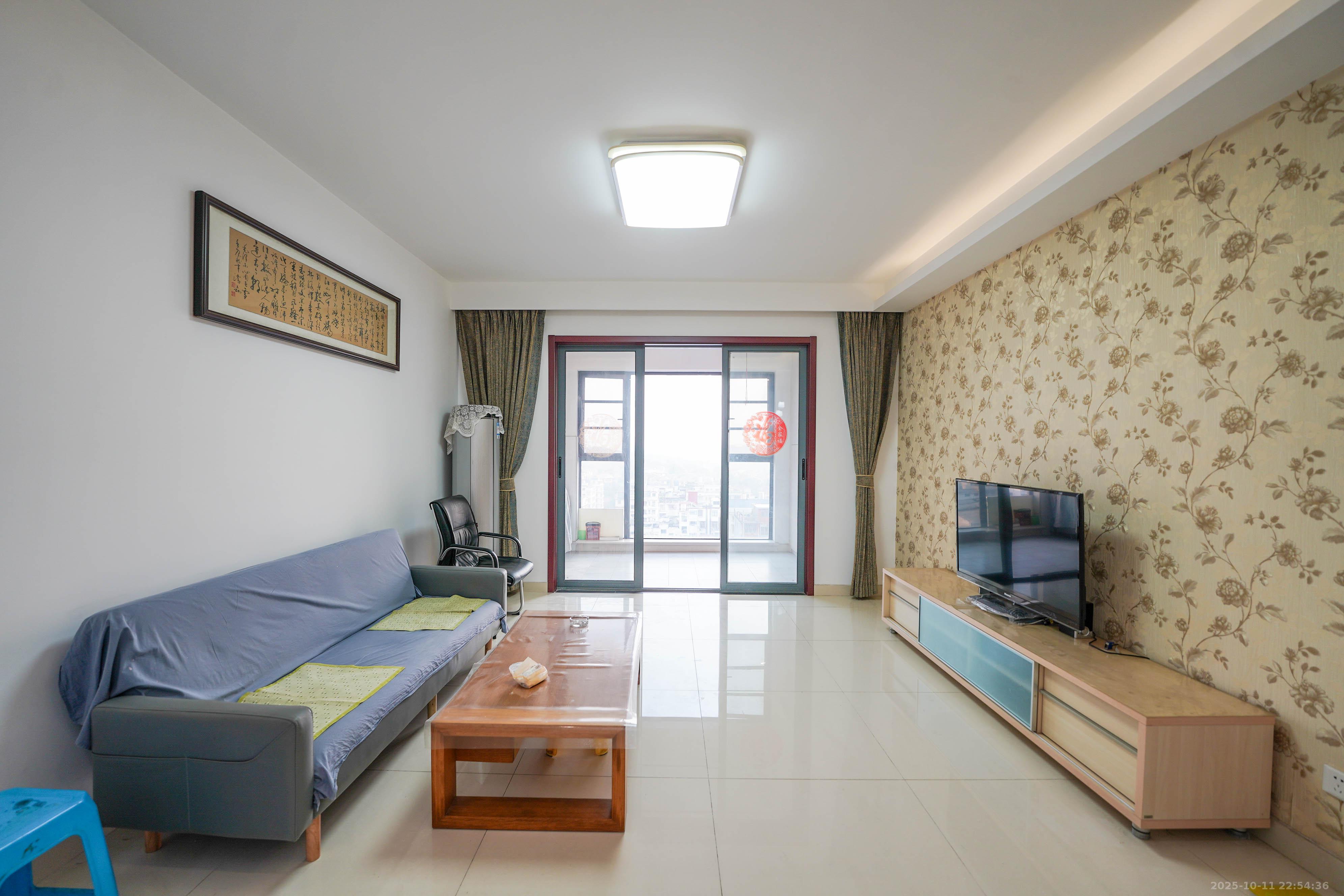 和美星城  3室2厅2卫    90.0万 和美星城  3室2厅2卫    90.0万