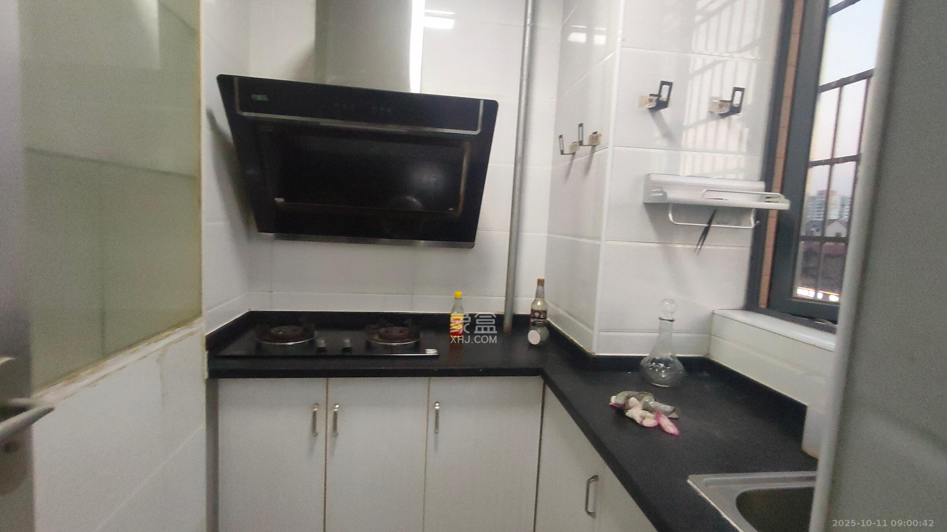 中南壹号院  1室1厅1卫    1400.0元/月室内图