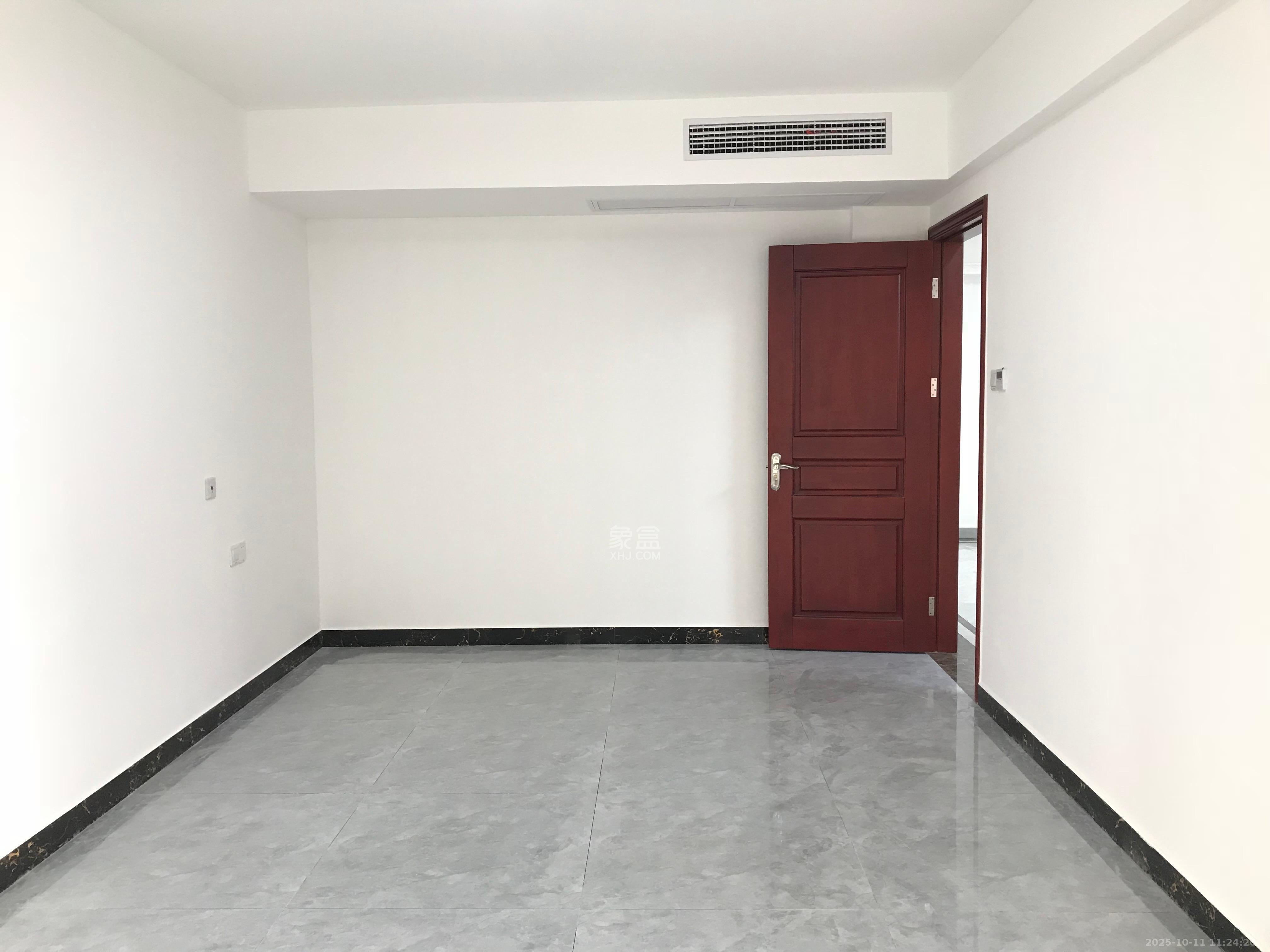 中惠锦堂 4室2厅2卫 4500.0元/月 中惠锦堂 4室2厅2卫 4500.0元/月室内图