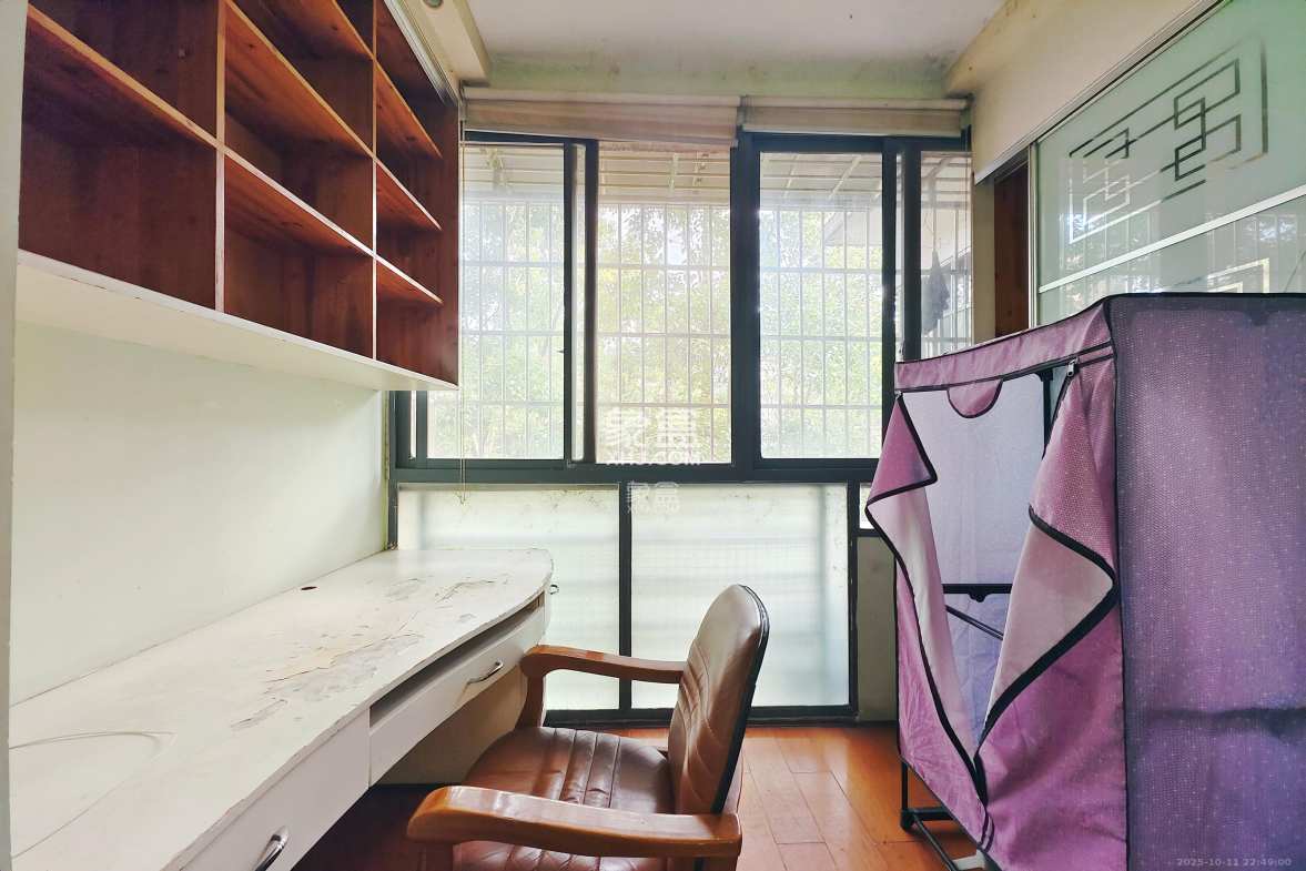 枫林绿洲  4室2厅2卫    2600.0元/月 枫林绿洲  4室2厅2卫    2600.0元/月室内图