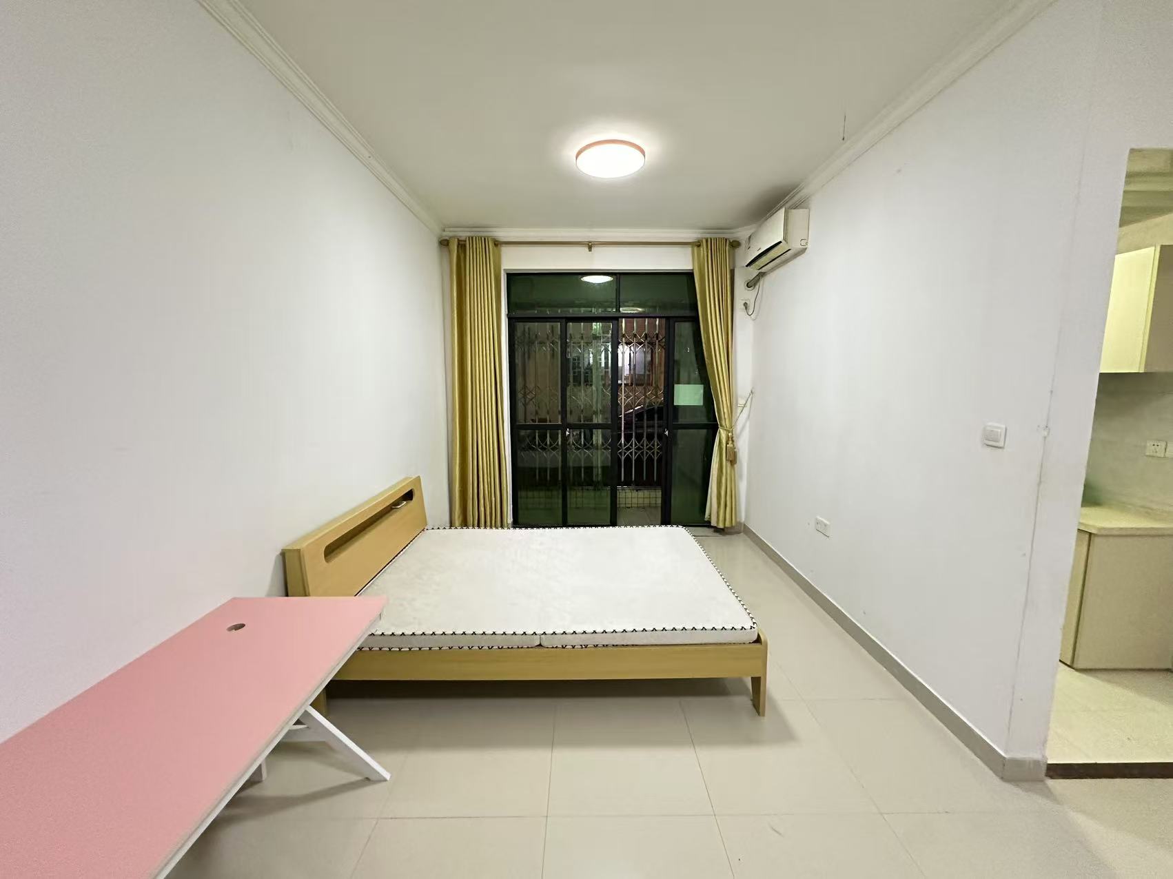 沁泽园  1室0厅1卫    1300.0元/月室内图