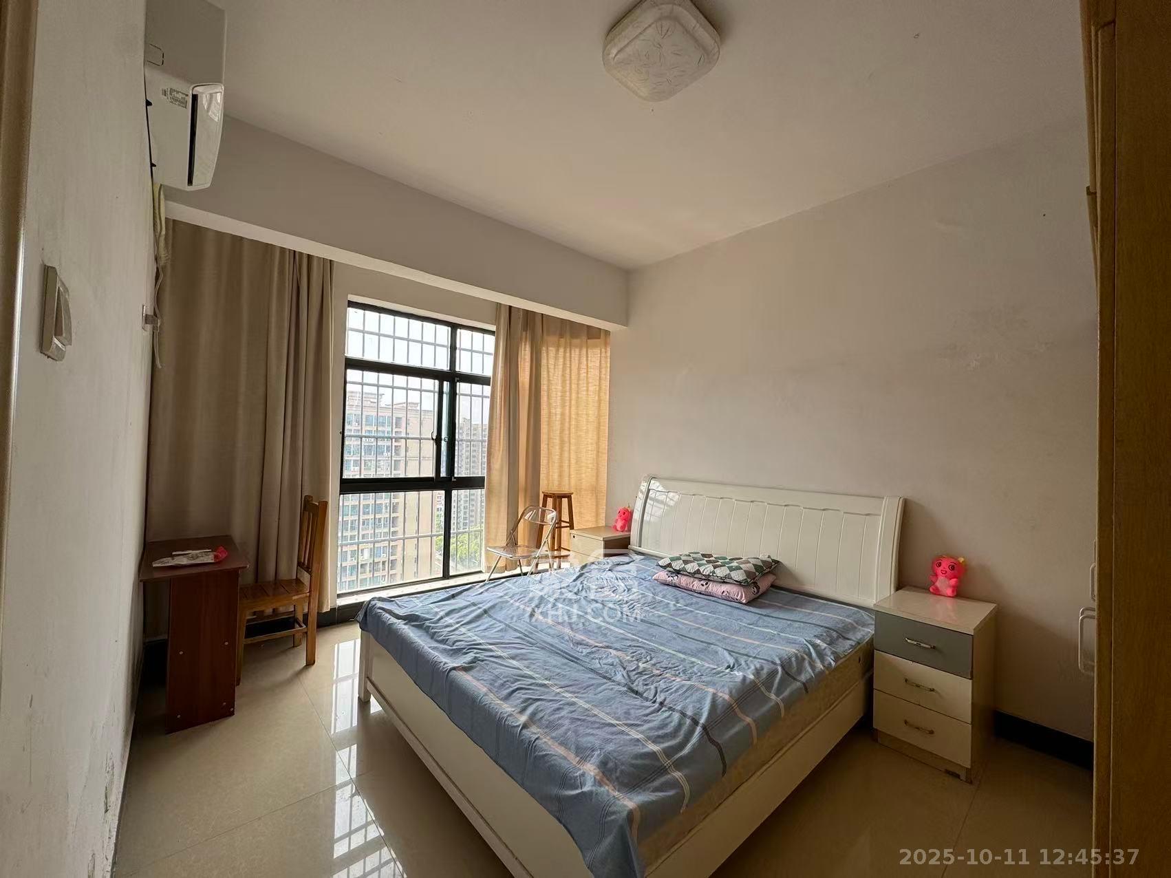 康斯丹郡(融程领秀佳园)  3室2厅1卫    1800.0元/月 康斯丹郡(融程领秀佳园)  3室2厅1卫    1800.0元/月室内图