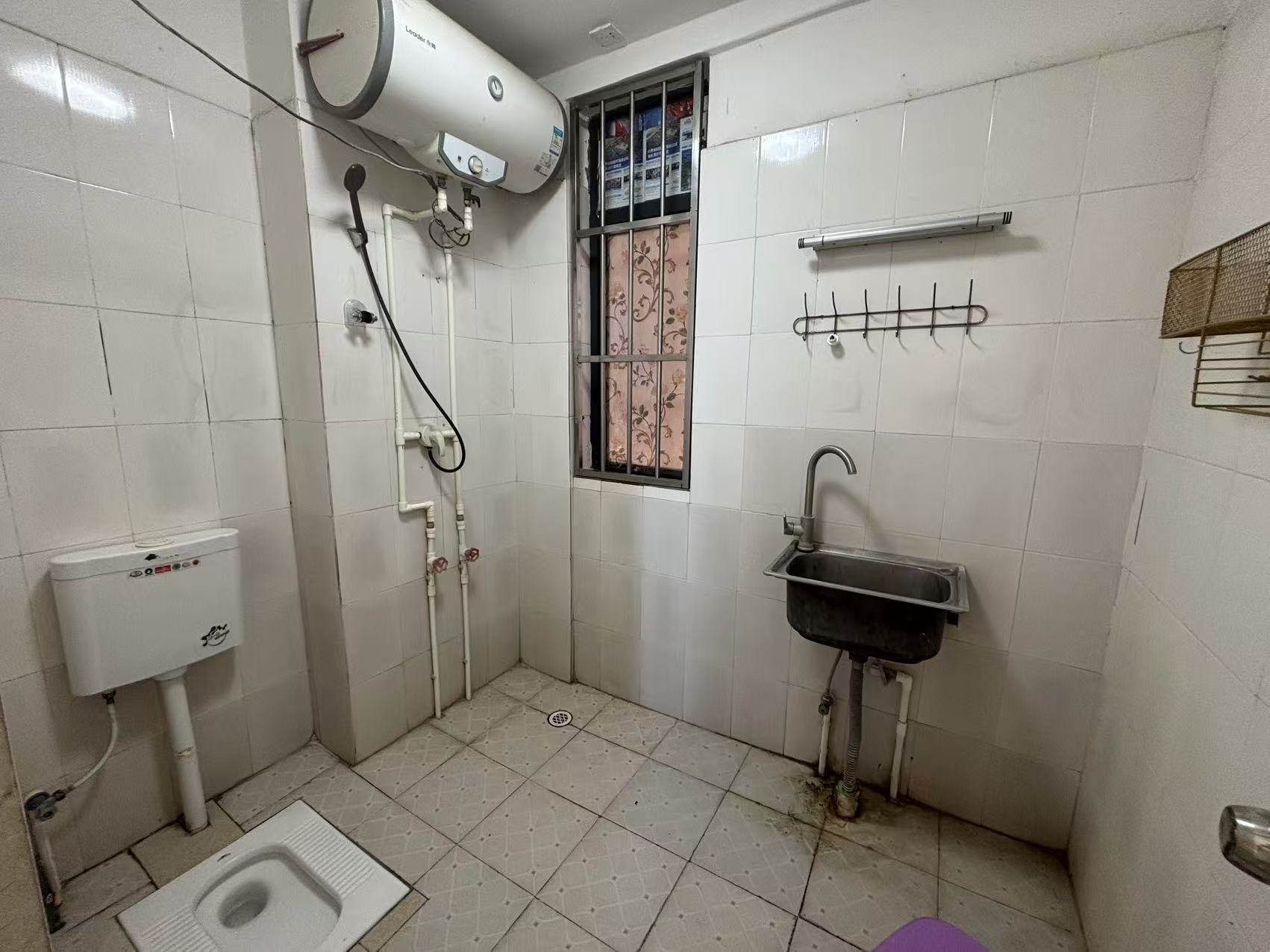 西海岸镇海小区  1室1厅1卫    800.0元/月室内图