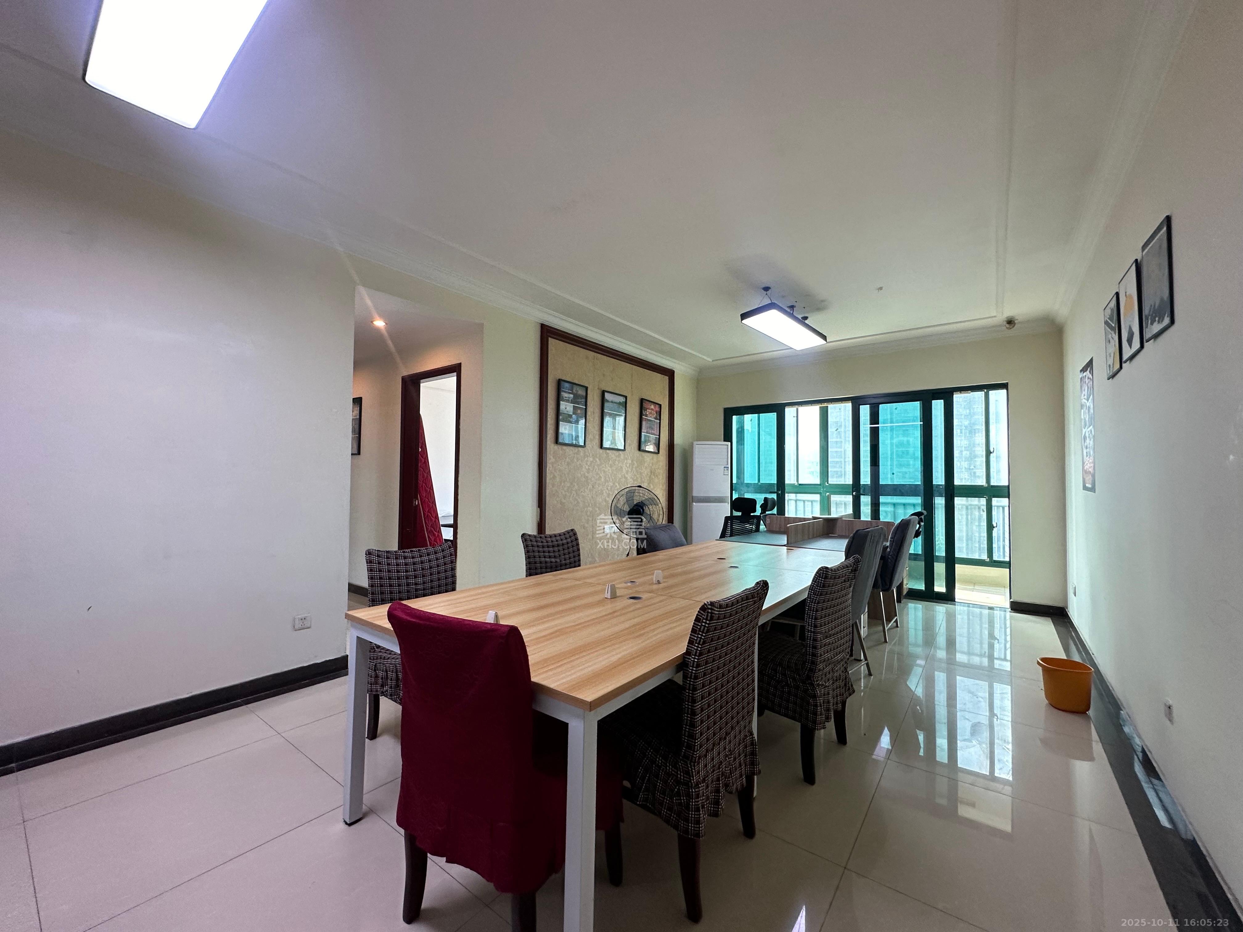 恒大雅苑 3室2厅1卫 2600.0元/月 恒大雅苑 3室2厅1卫 2600.0元/月室内图