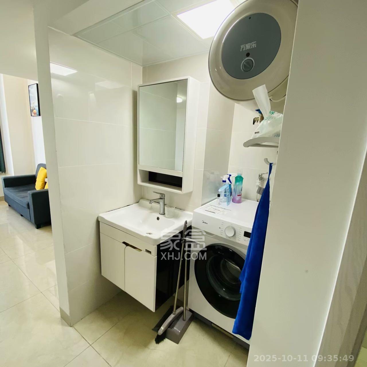 弘坤云寓  1室1厅1卫    2200.0元/月室内图