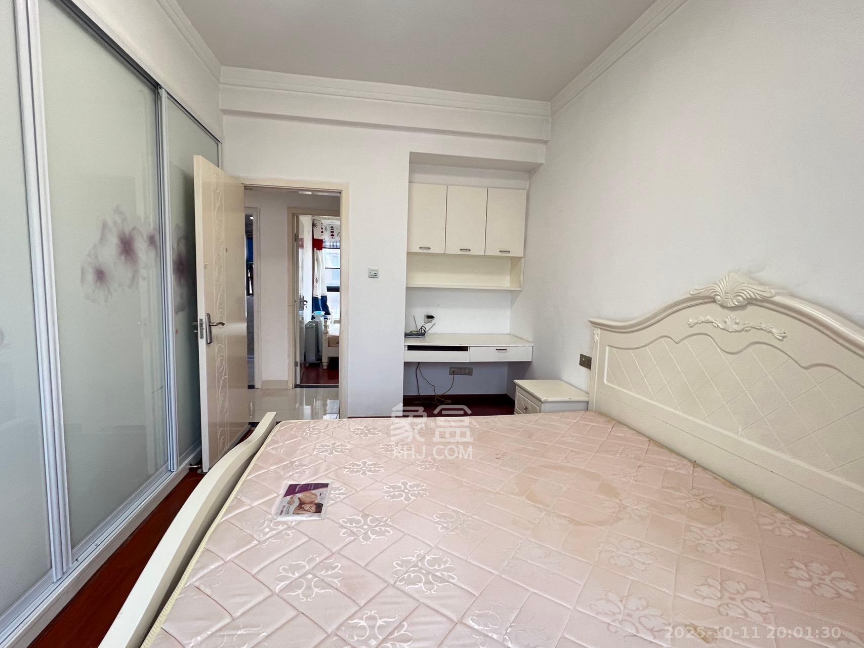 麓谷明珠 2室2厅1卫 2400.0元/月 麓谷明珠 2室2厅1卫 2400.0元/月室内图