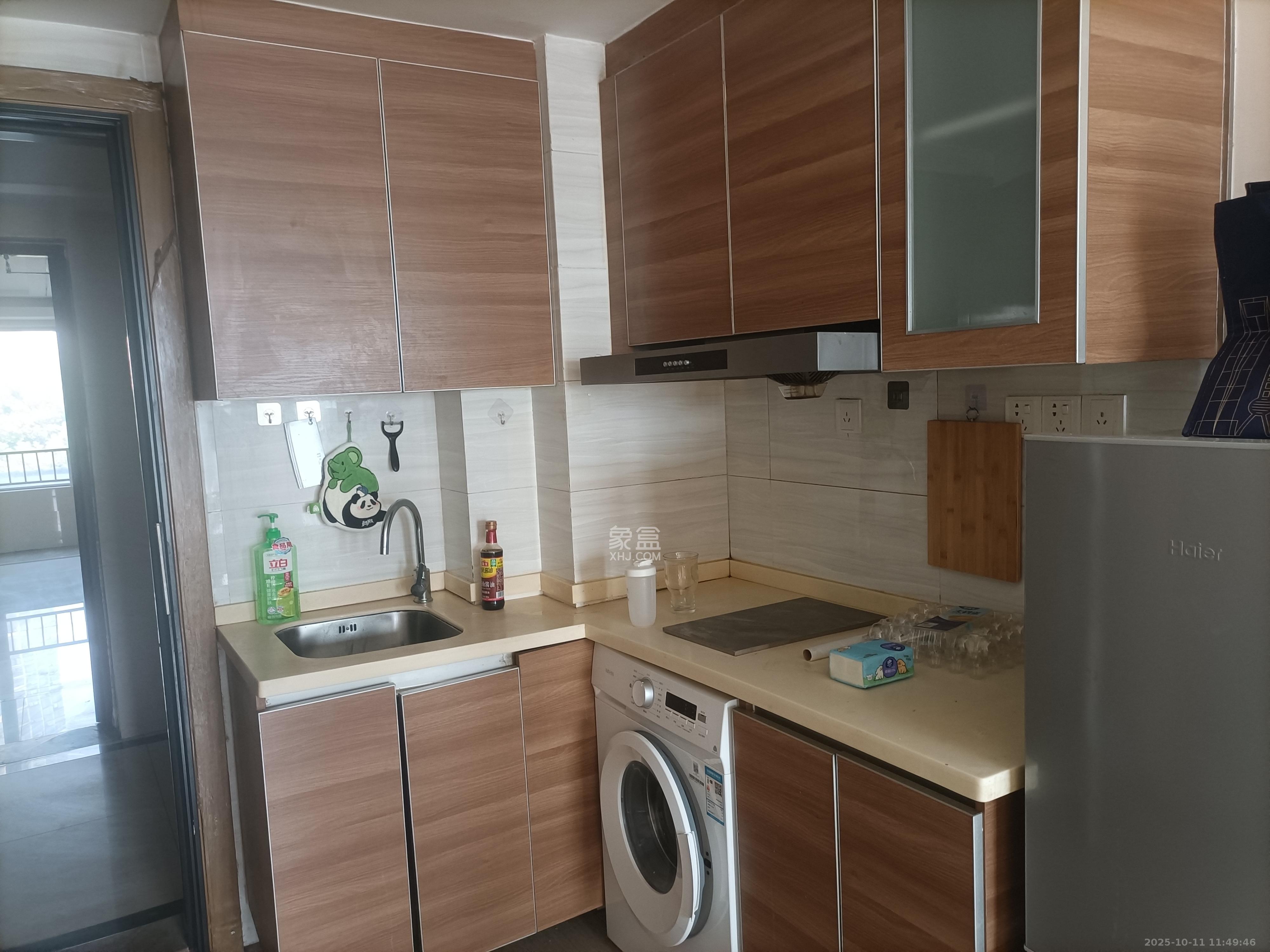 恒大国际广场  1室1厅1卫    1500.0元/月 恒大国际广场  1室1厅1卫    1500.0元/月室内图1