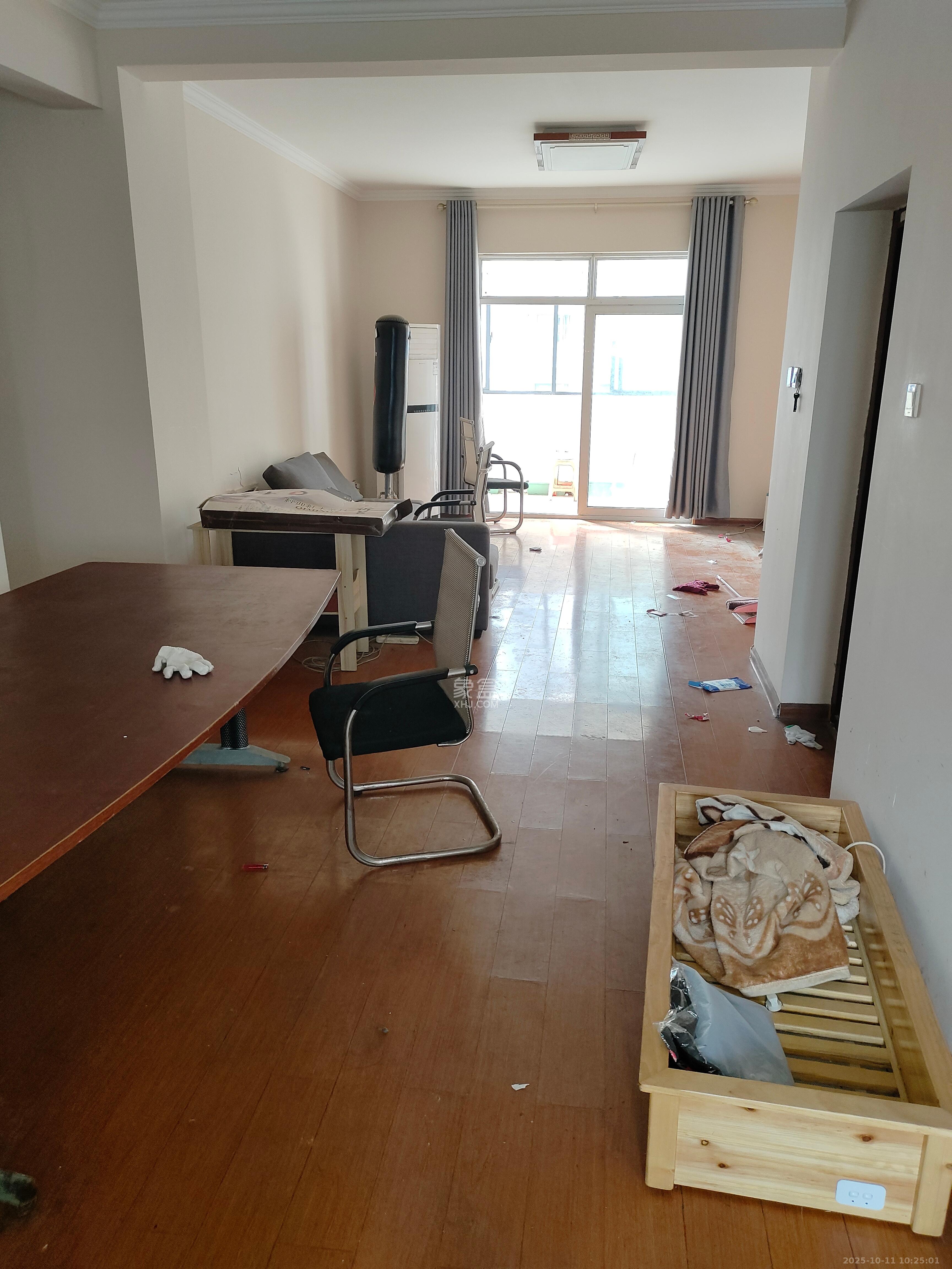 麓阳和景雅苑  4室2厅2卫    4800.0元/月室内图