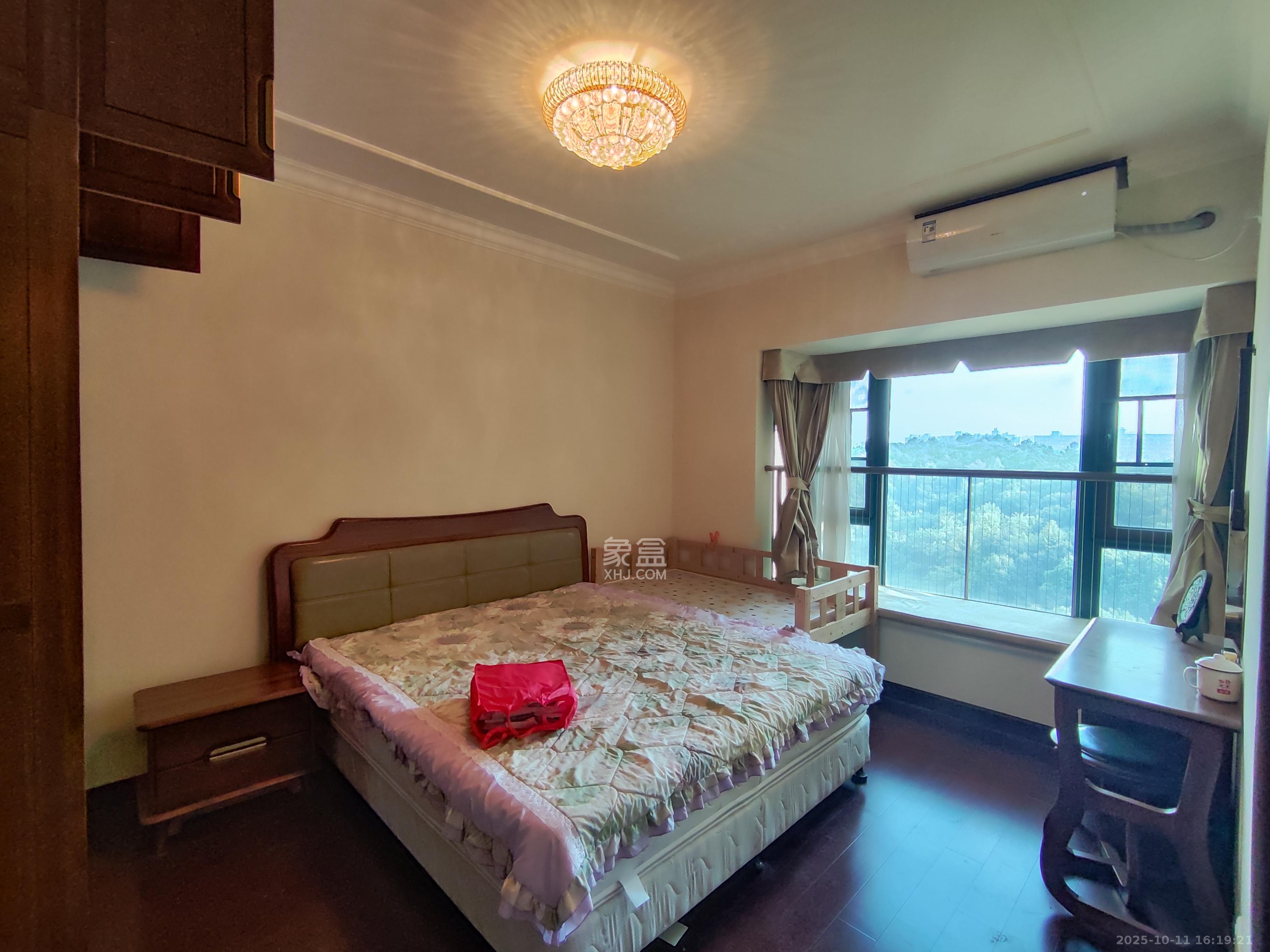 恒大城  3室2厅2卫    2350.0元/月室内图