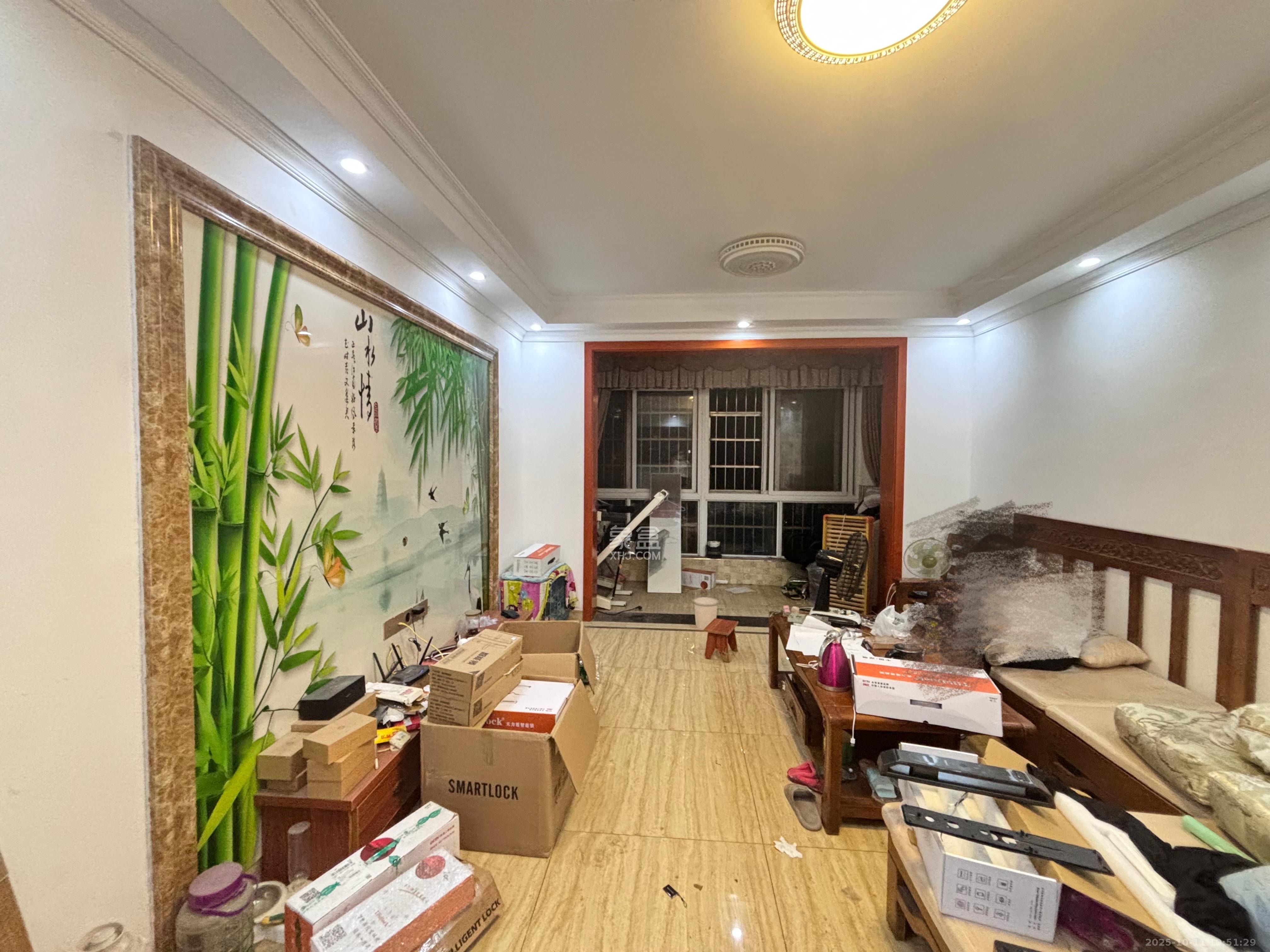 楚天世纪城西苑  3室2厅1卫    2000.0元/月