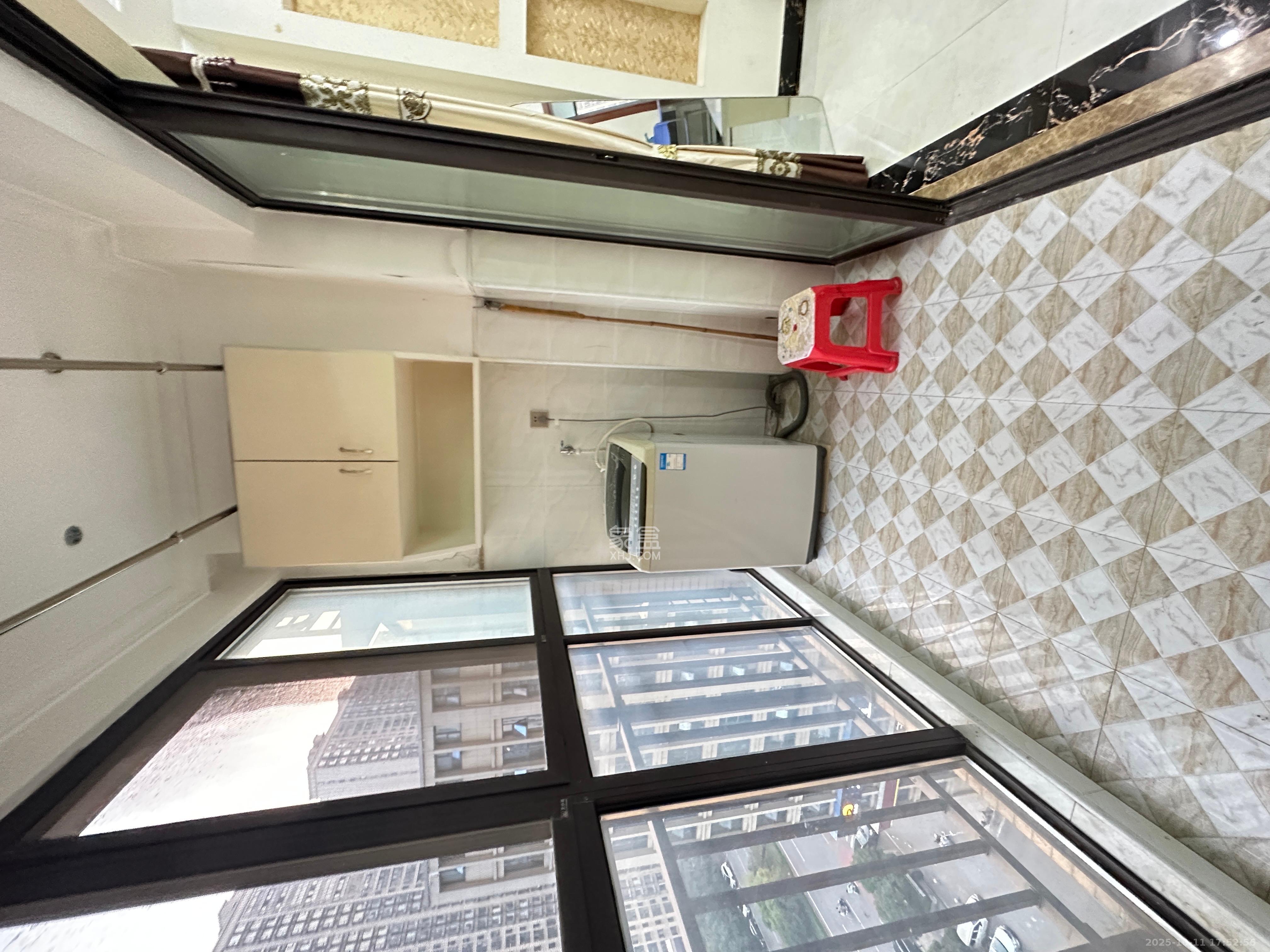 钰龙天下二期（钰龙佳园）  3室2厅2卫    2800.0元/月室内图