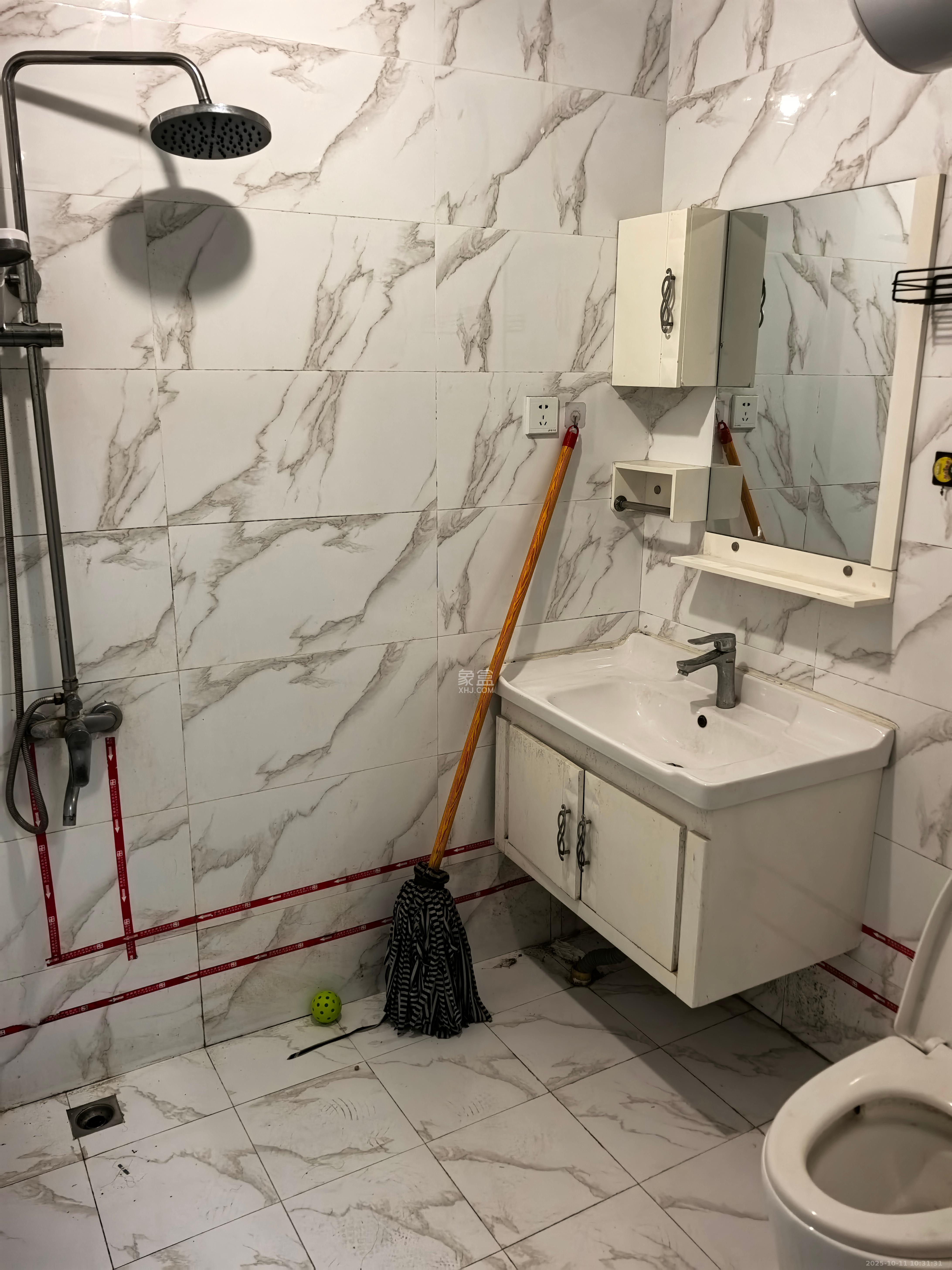 钰龙天下二期(钰龙佳园)  1室0厅1卫    1400.0元/月 钰龙天下二期(钰龙佳园)  1室0厅1卫    1400.0元/月室内图