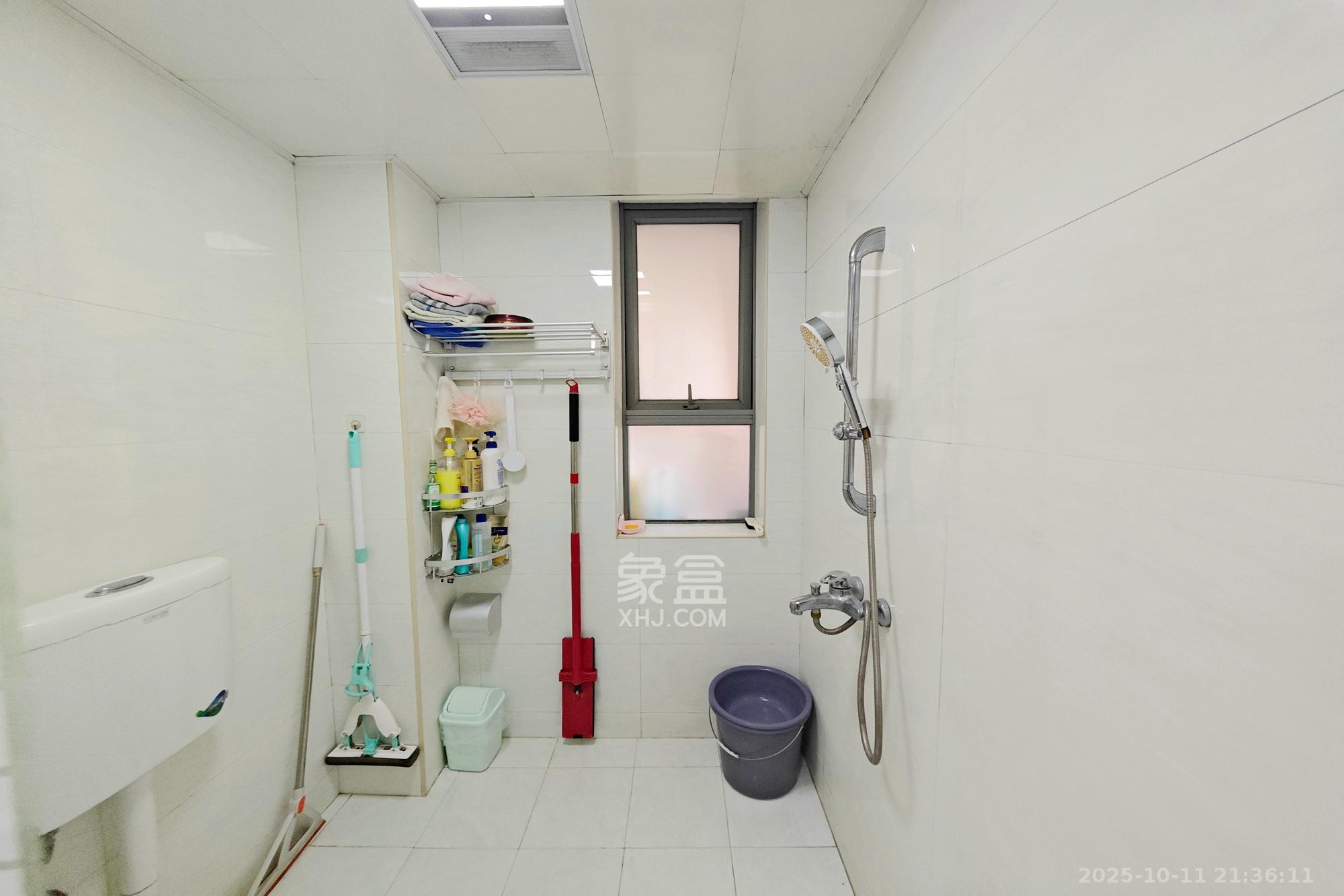 新城新世界一二三期  3室2厅2卫    118.0万 新城新世界一二三期  3室2厅2卫    118.0万其他