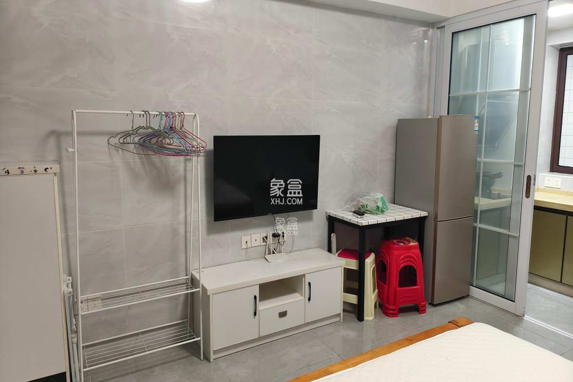 同鑫家园 1室1厅1卫 1300.0元/月 同鑫家园 1室1厅1卫 1300.0元/月室内图