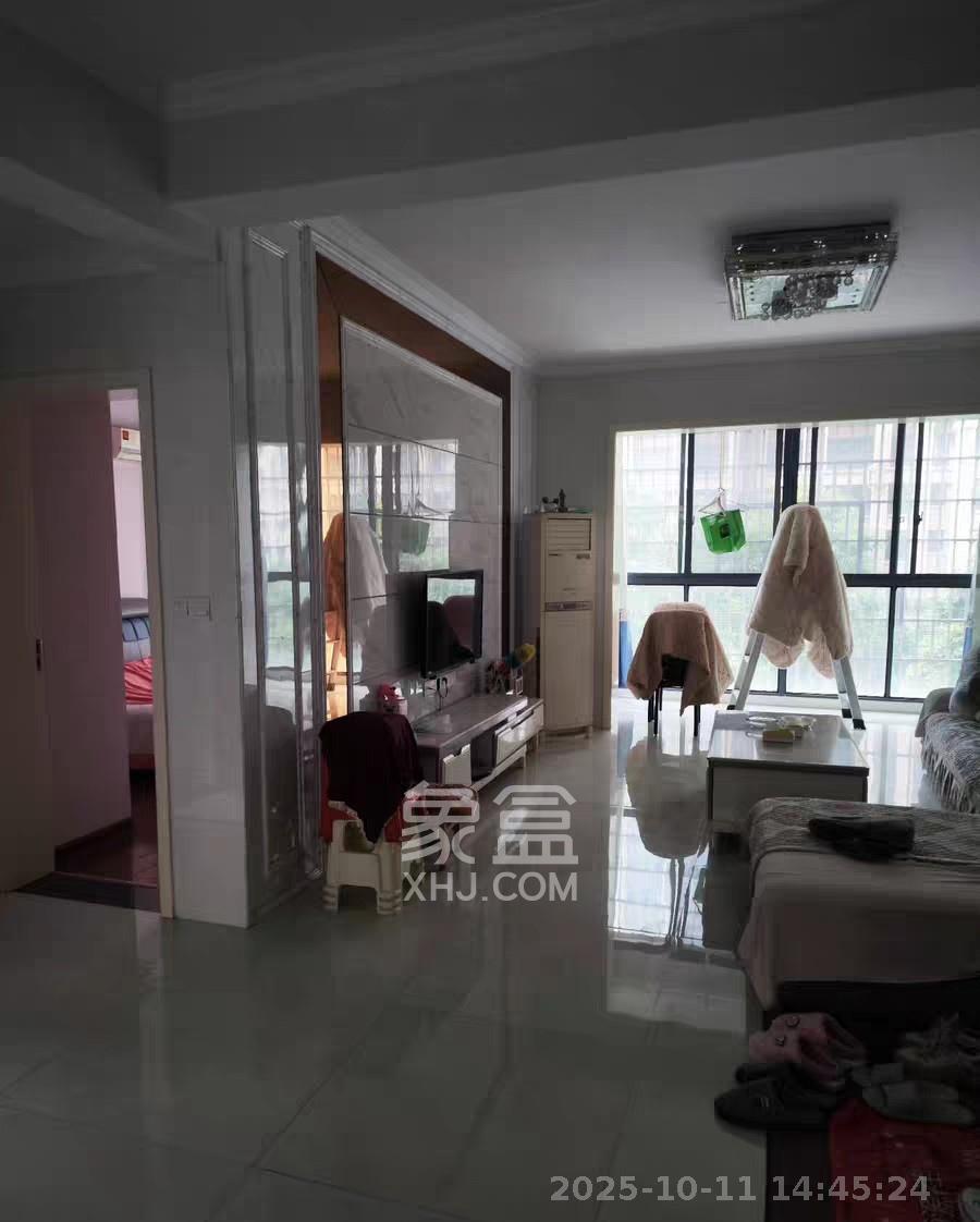 富鑫源 2室2厅1卫 1500.0元/月 富鑫源 2室2厅1卫 1500.0元/月室内图