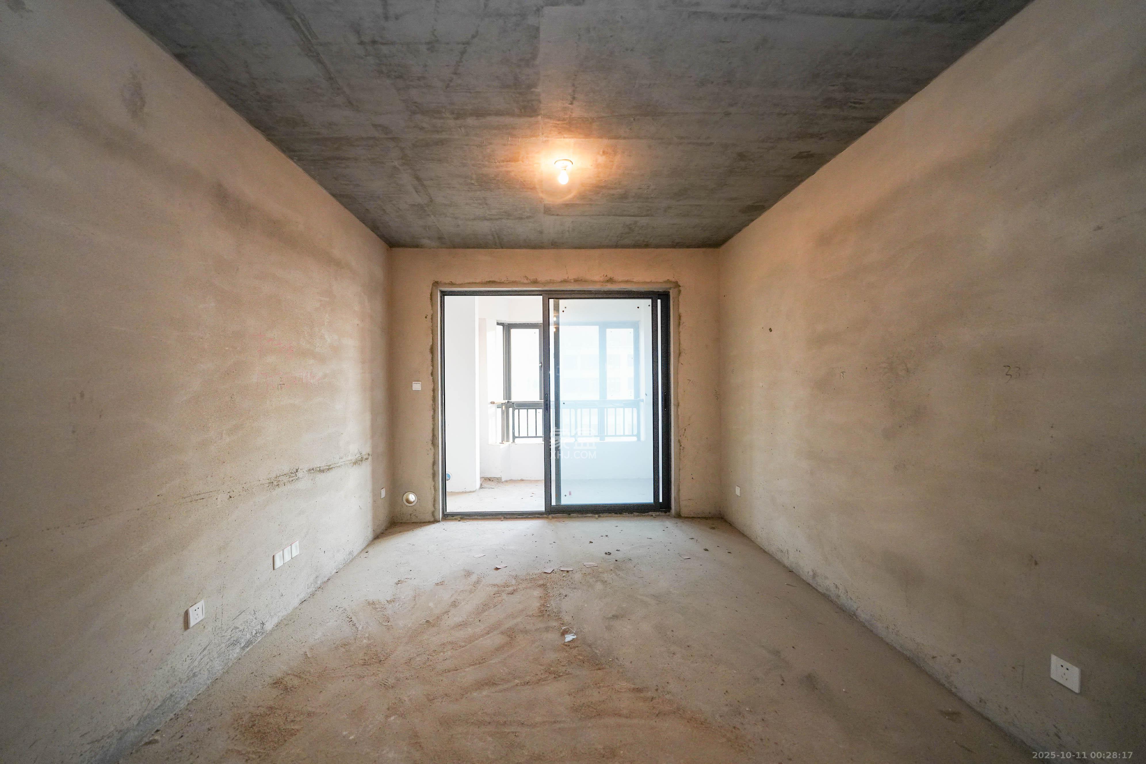 五矿万境蓝山  2室2厅1卫    80.0万