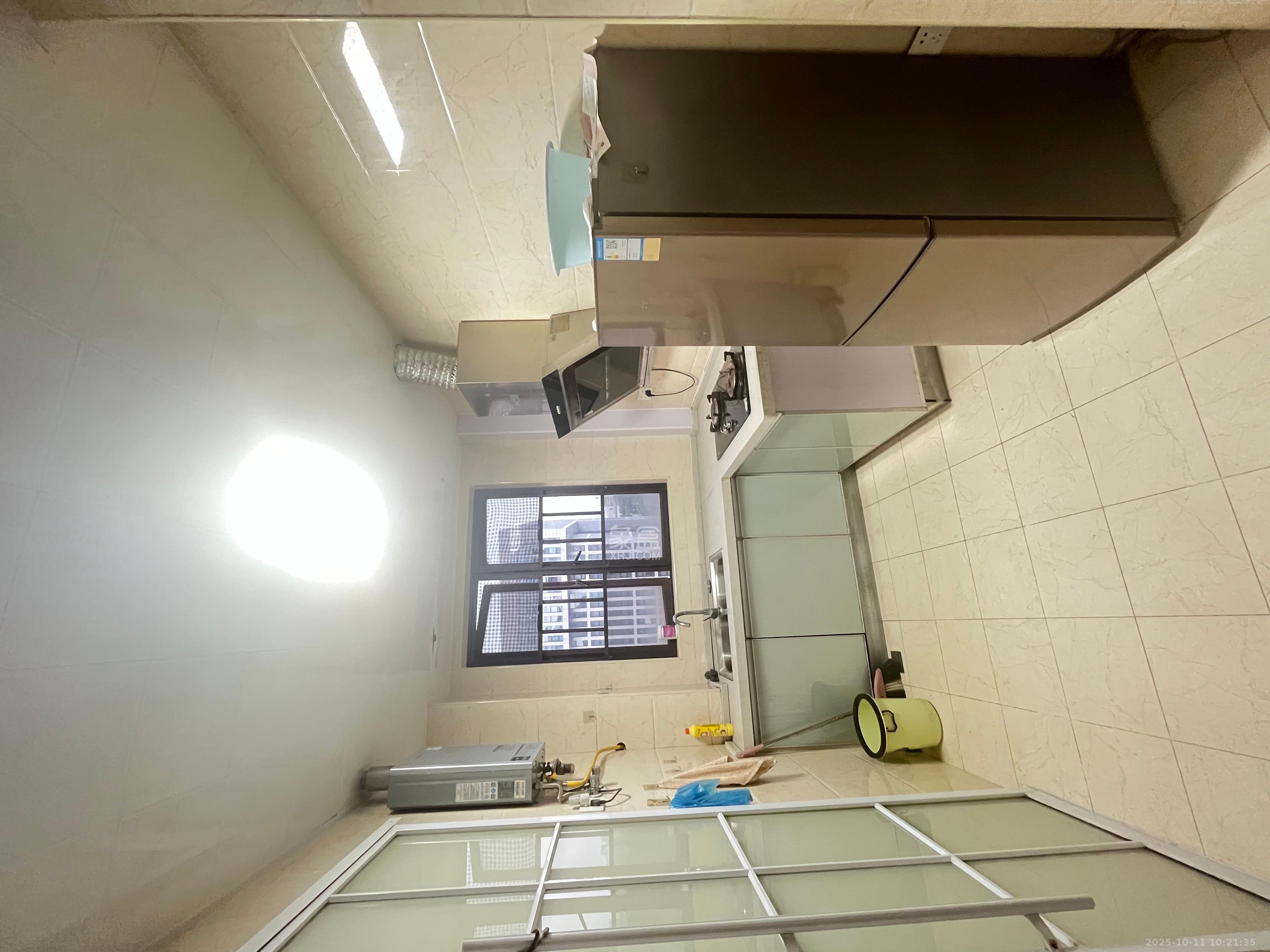 天园假日  1室1厅1卫    1500.0元/月 天园假日  1室1厅1卫    1500.0元/月室内图