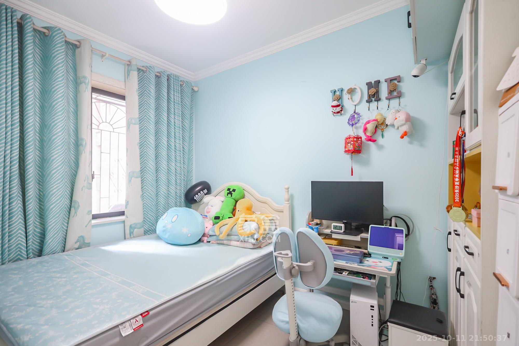 老鸦冲小区  2室1厅1卫    49.8万卧室