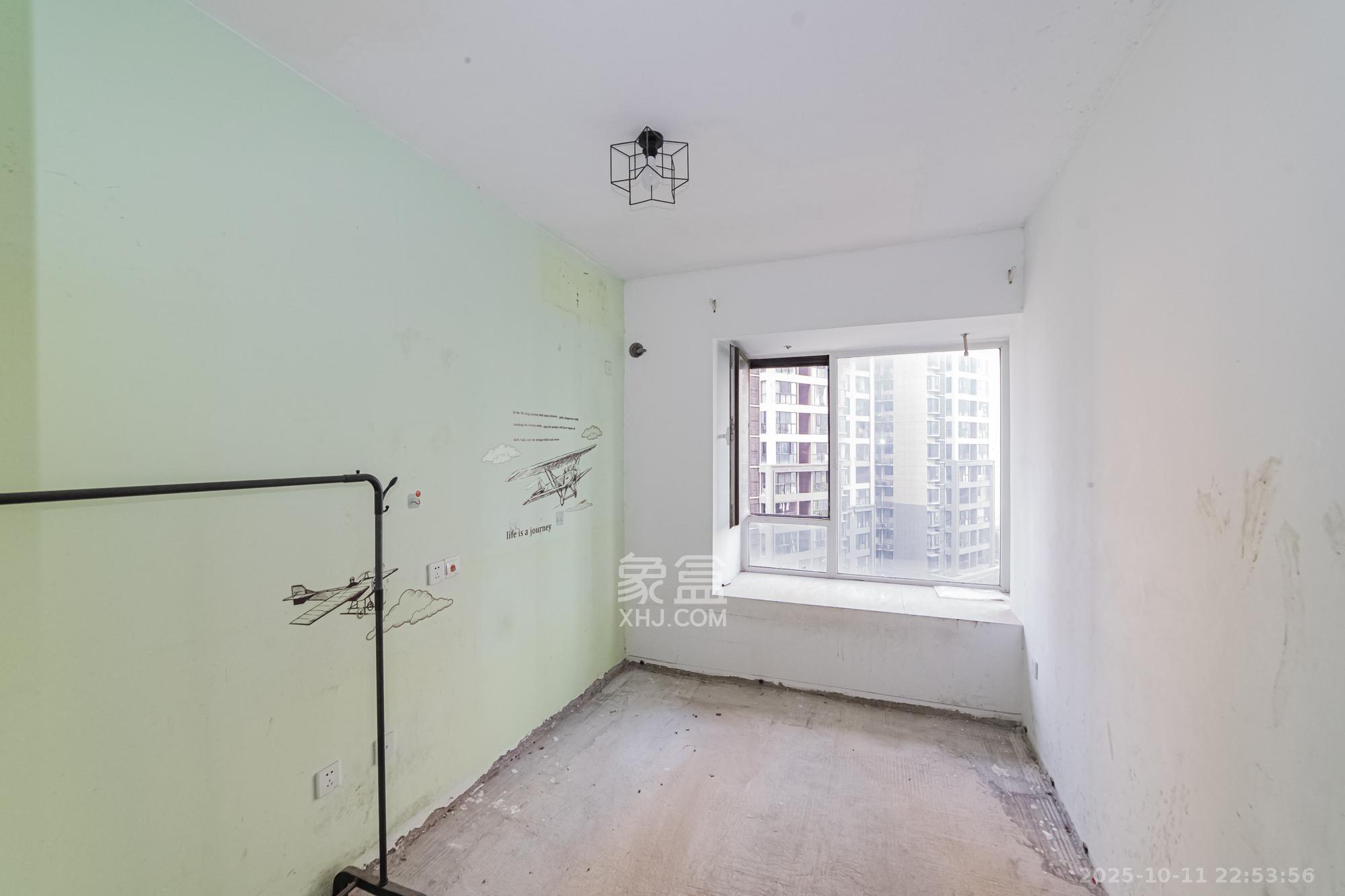 北辰三角洲C2区  4室2厅2卫    167.3万卧室