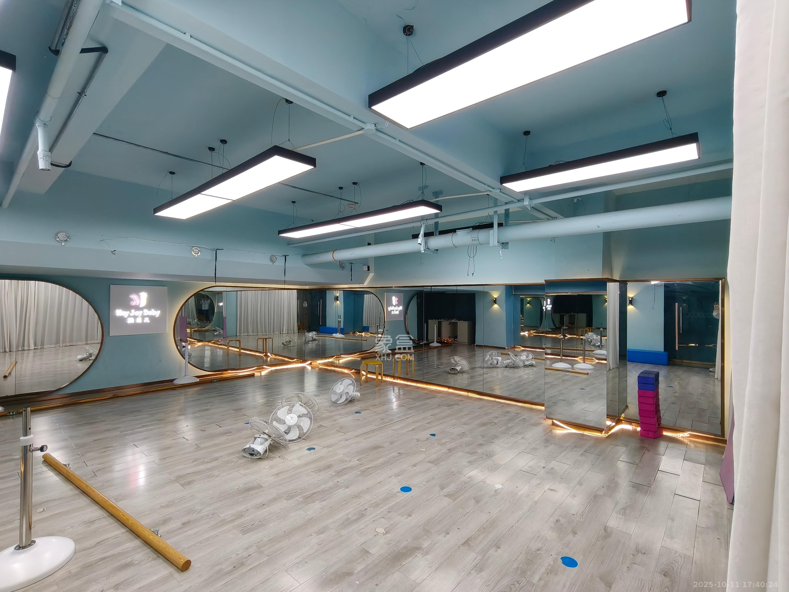 郡原广场   400.0㎡      15000.0元/月室内图