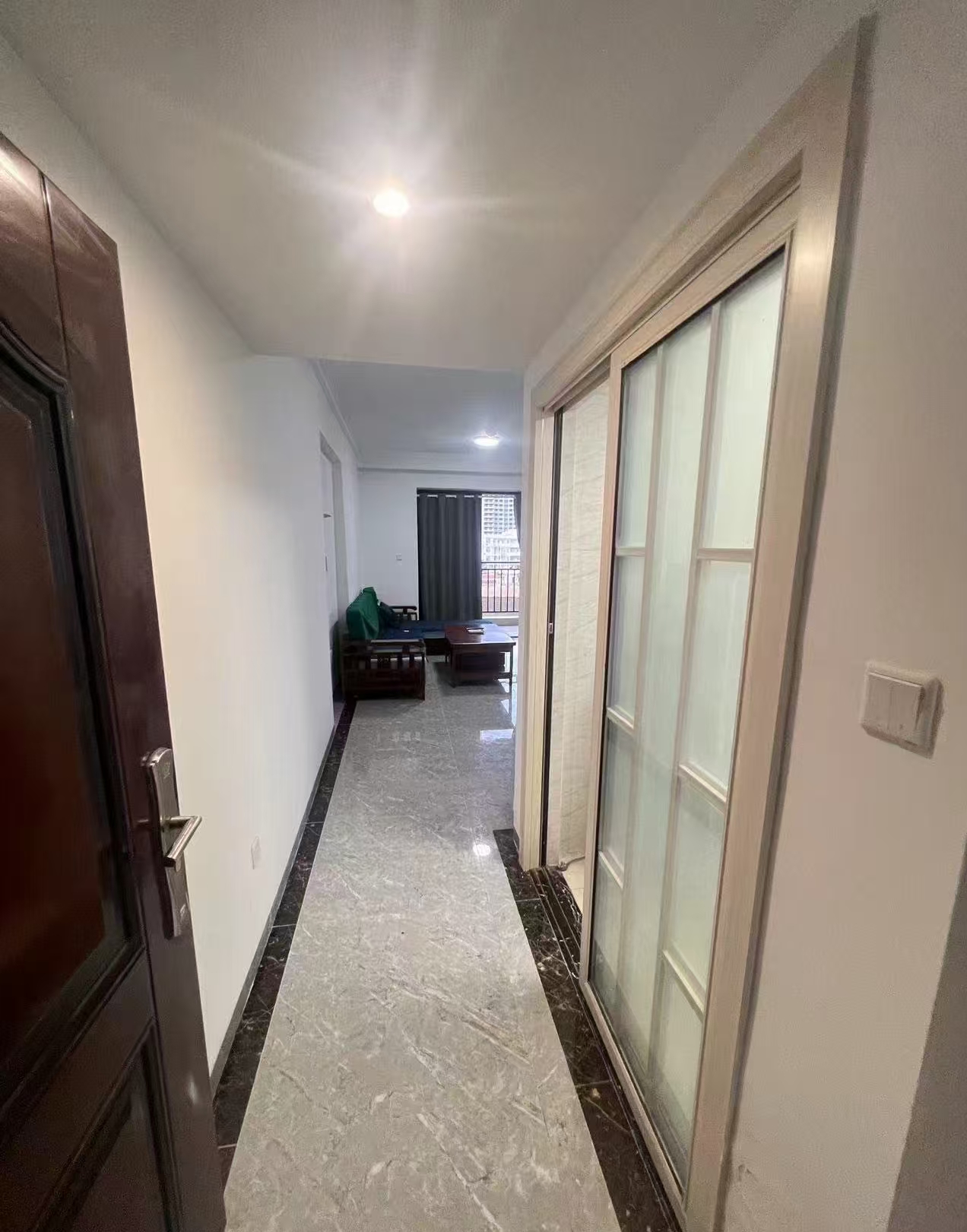 粤泰福嘉花园 2室2厅1卫 70.0万 粤泰福嘉花园 2室2厅1卫 70.0万客厅