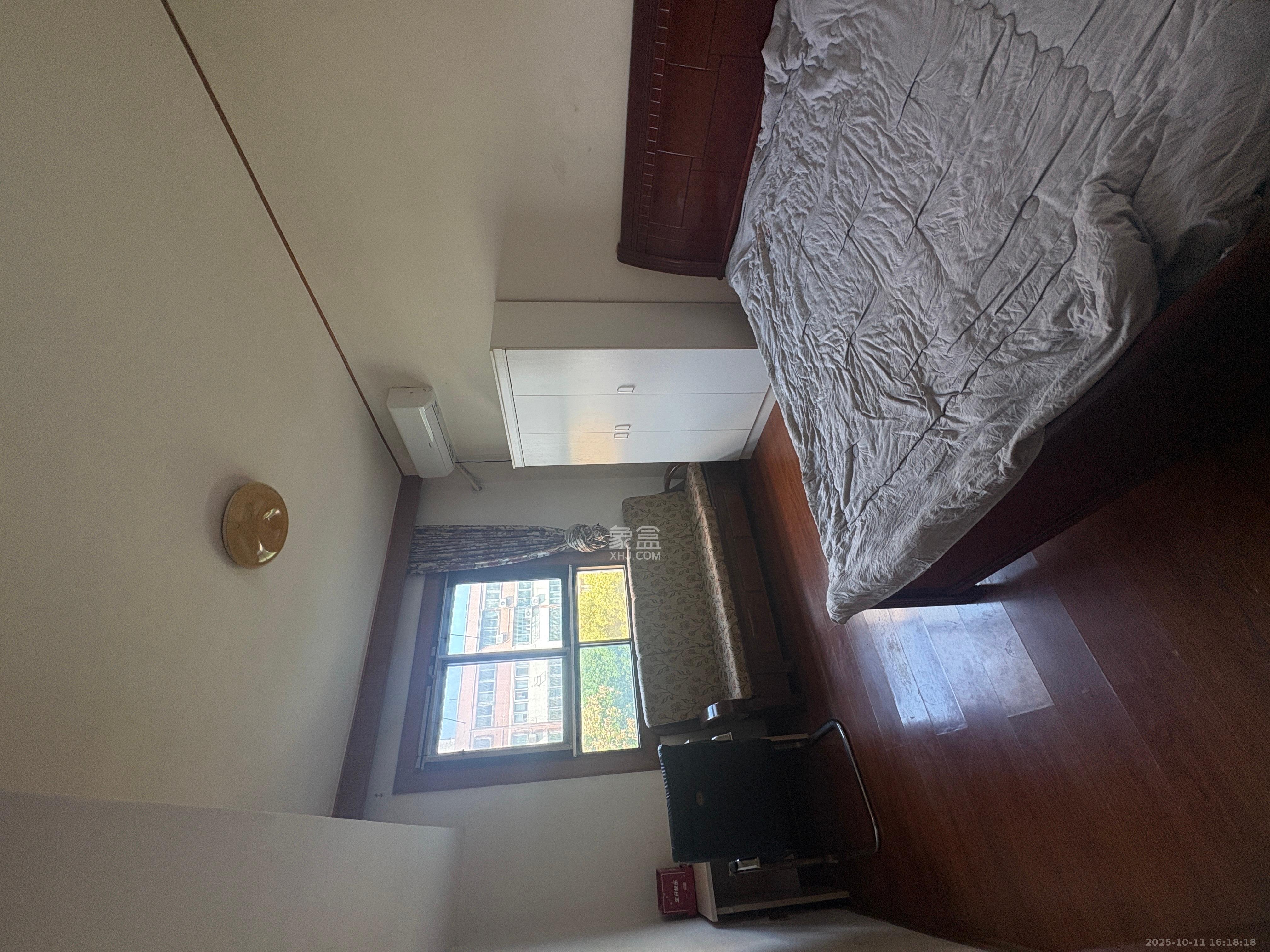 下工商银行宿舍 2室1厅1卫 1700.0元/月 下工商银行宿舍 2室1厅1卫 1700.0元/月室内图