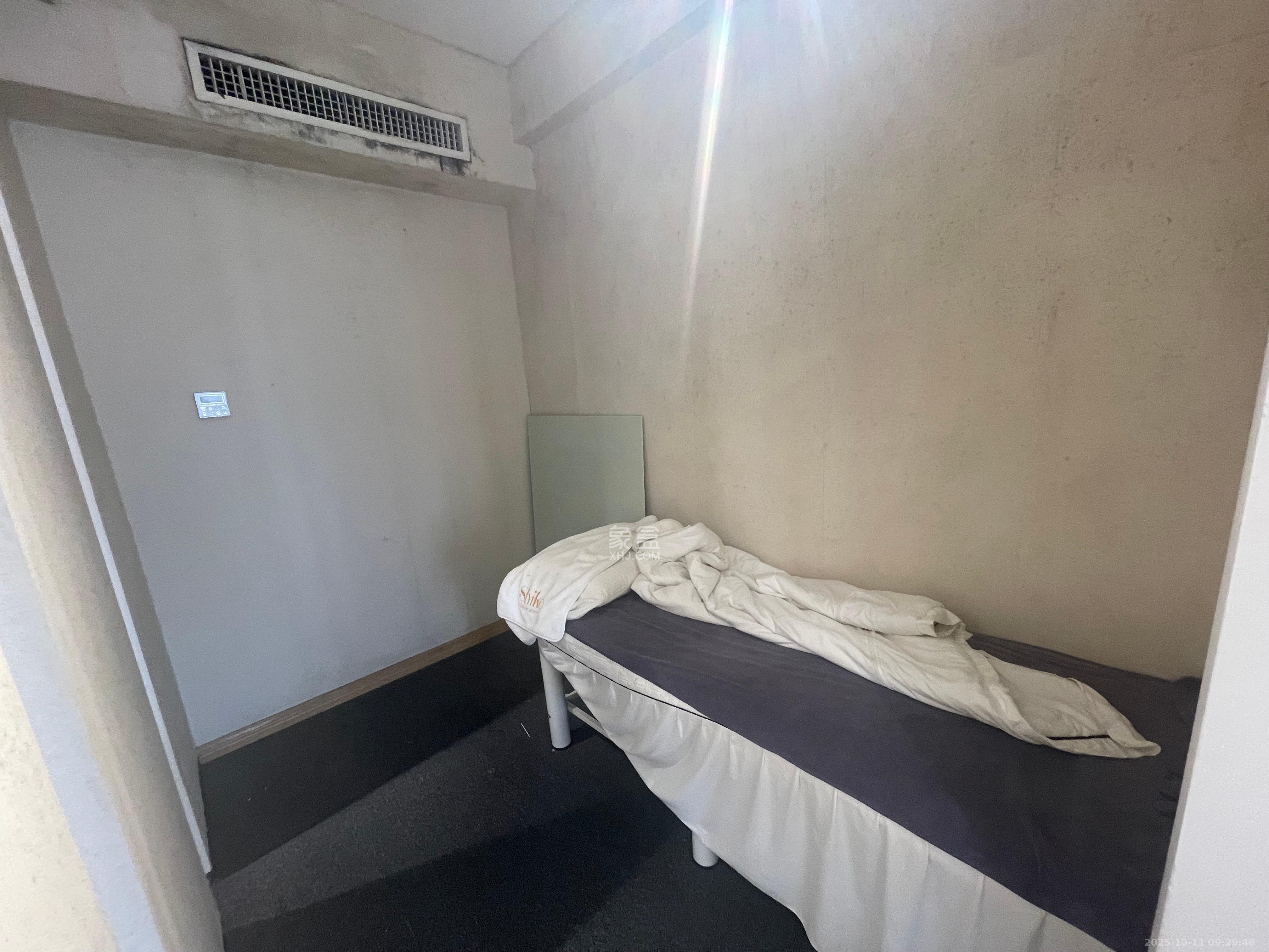 保利国际广场  1室1厅1卫    7500.0元/月室内图