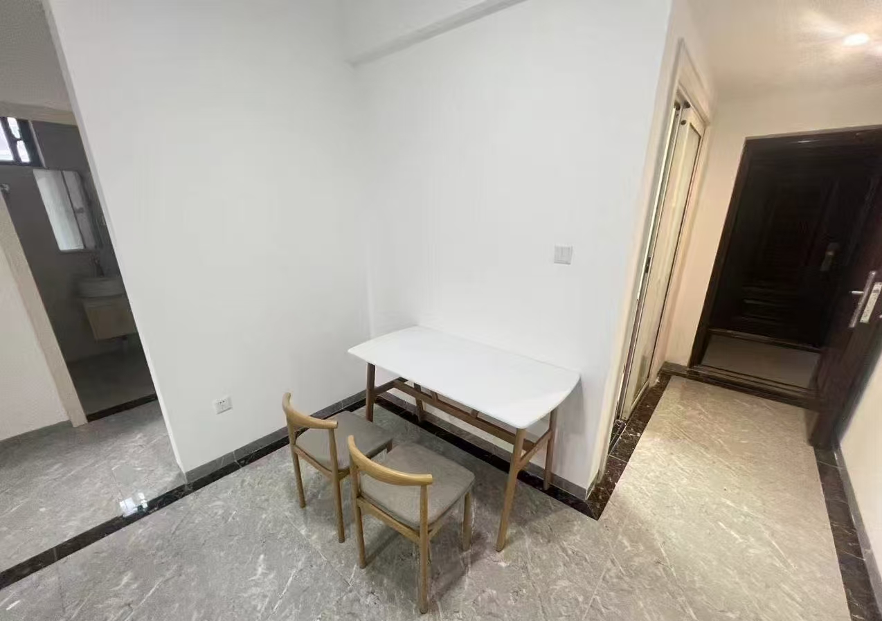 粤泰福嘉花园 2室2厅1卫 70.0万 粤泰福嘉花园 2室2厅1卫 70.0万客厅