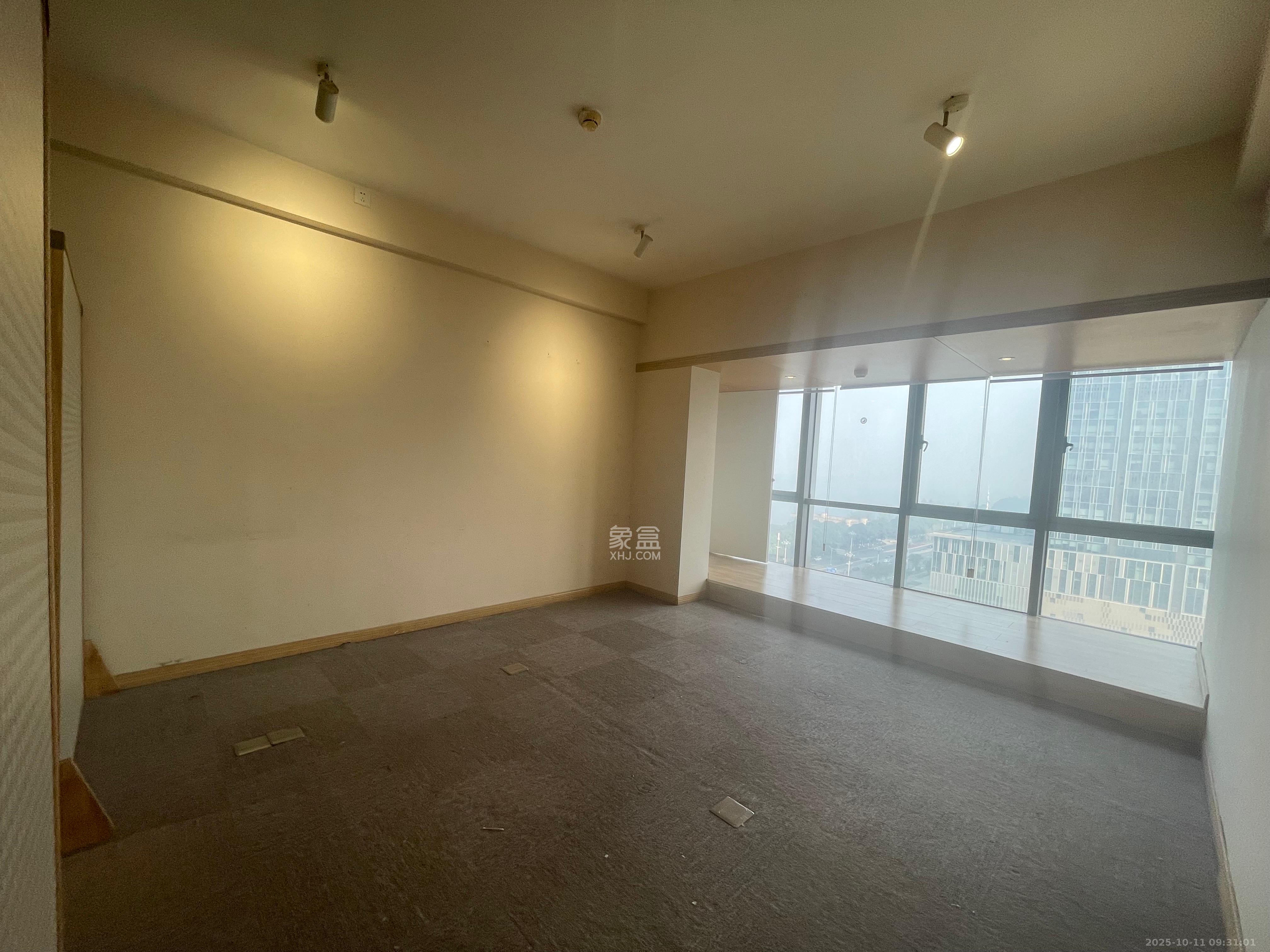 保利国际广场 1室1厅1卫 7500.0元/月 保利国际广场 1室1厅1卫 7500.0元/月室内图