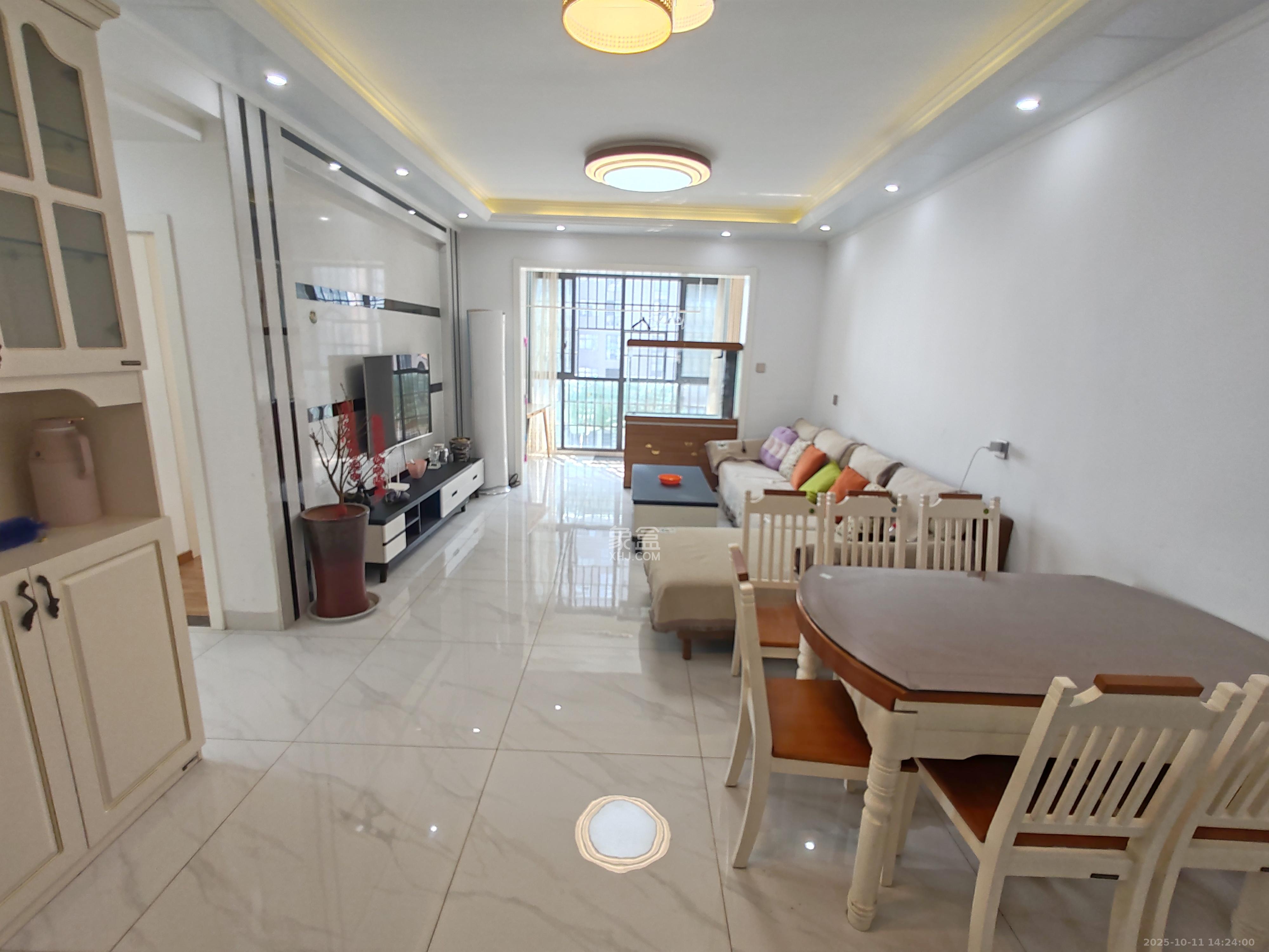 新景未来城 1室0厅0卫 1500.0元/月 新景未来城 1室0厅0卫 1500.0元/月室内图