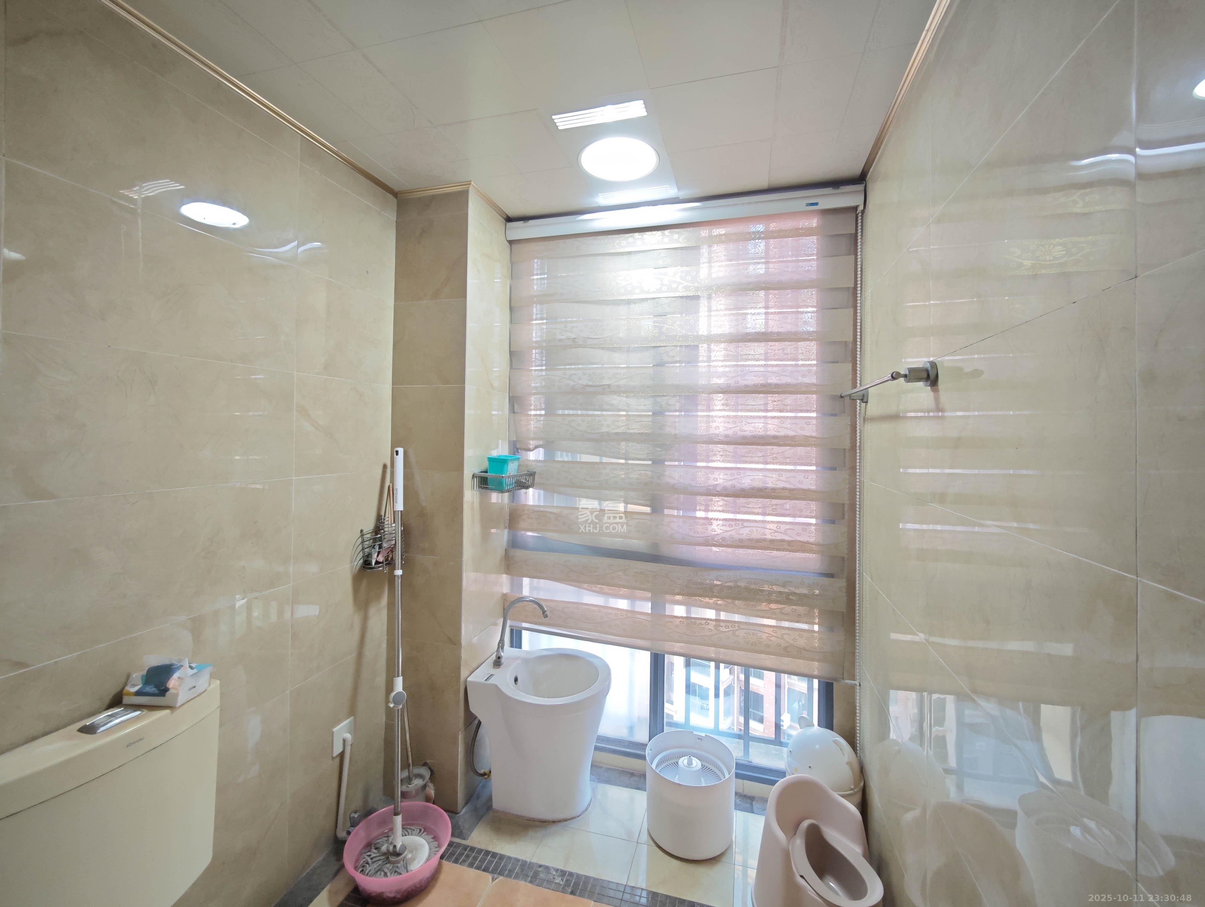 水岸天际（一期、二期）  1室2厅2卫    168.0万其他