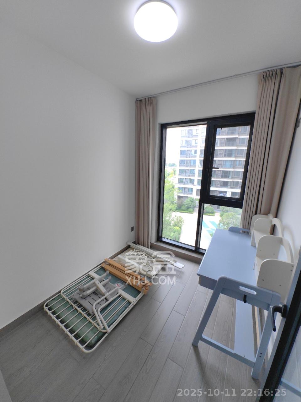 中海麓山境北区 4室2厅2卫 3000.0元/月 中海麓山境北区 4室2厅2卫 3000.0元/月室内图