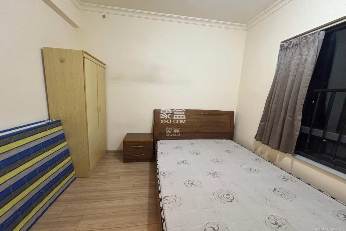 碧桂园南城首府(东宸林海) 3室2厅1卫 1800.0元/月 碧桂园南城首府(东宸林海) 3室2厅1卫 1800.0元/月室内图