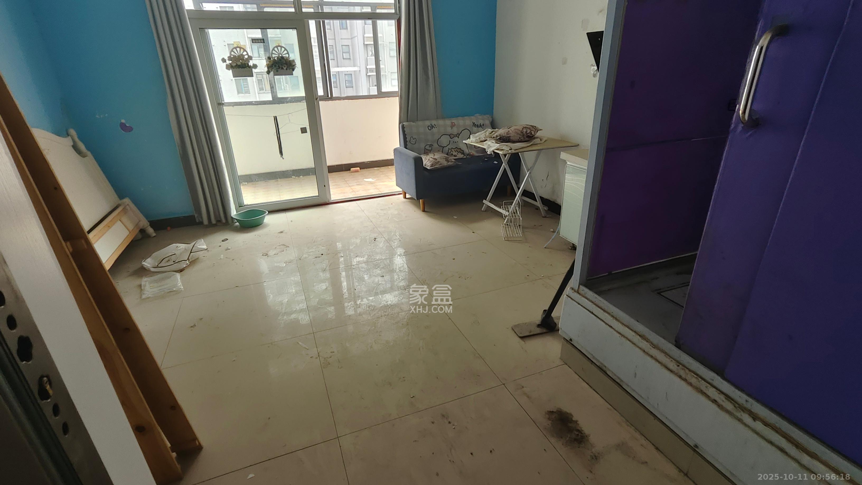 麓阳和景雅苑  3室2厅1卫    2500.0元/月