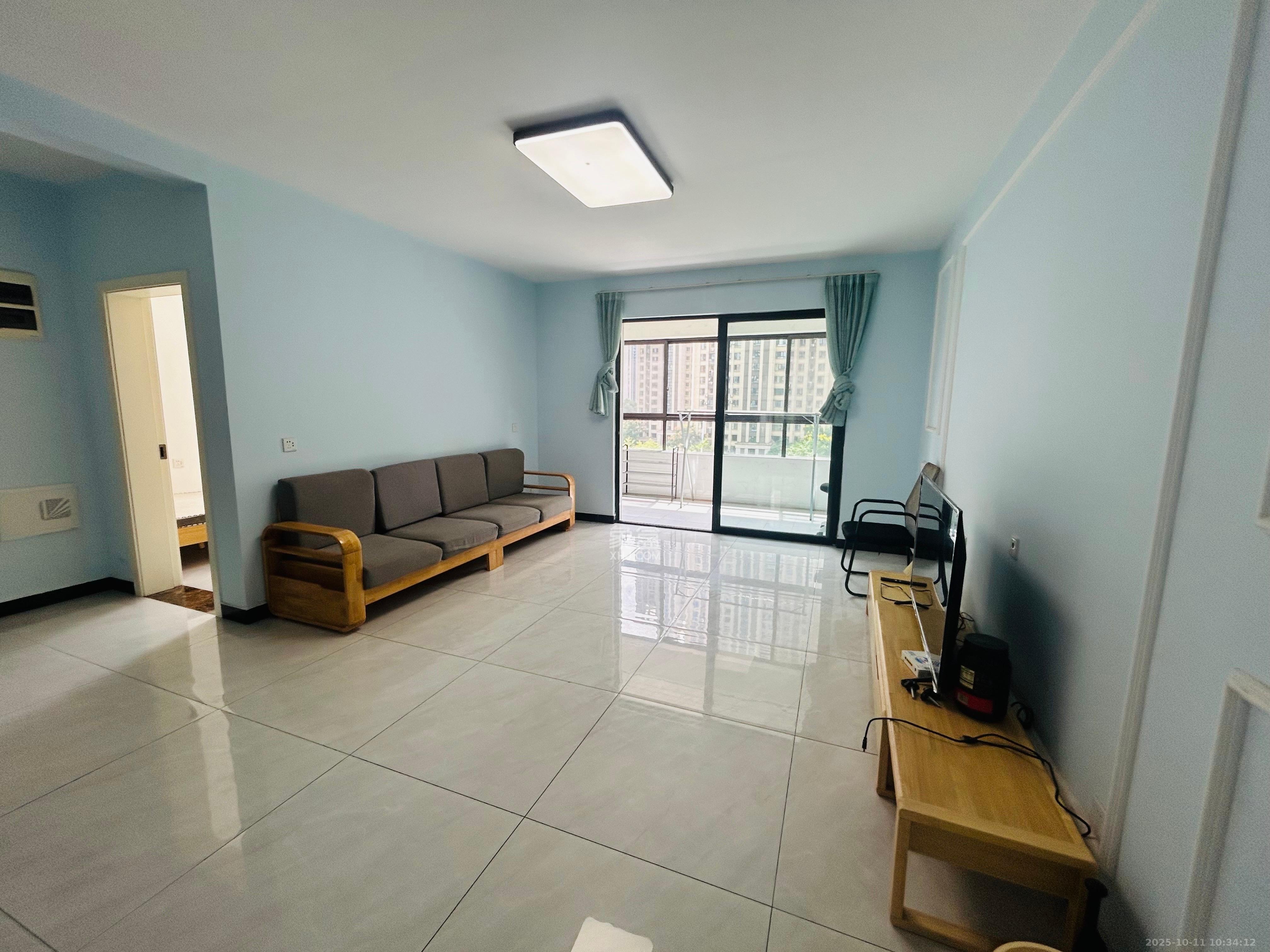 惠天然梅岭国际  4室2厅2卫    3200.0元/月室内图