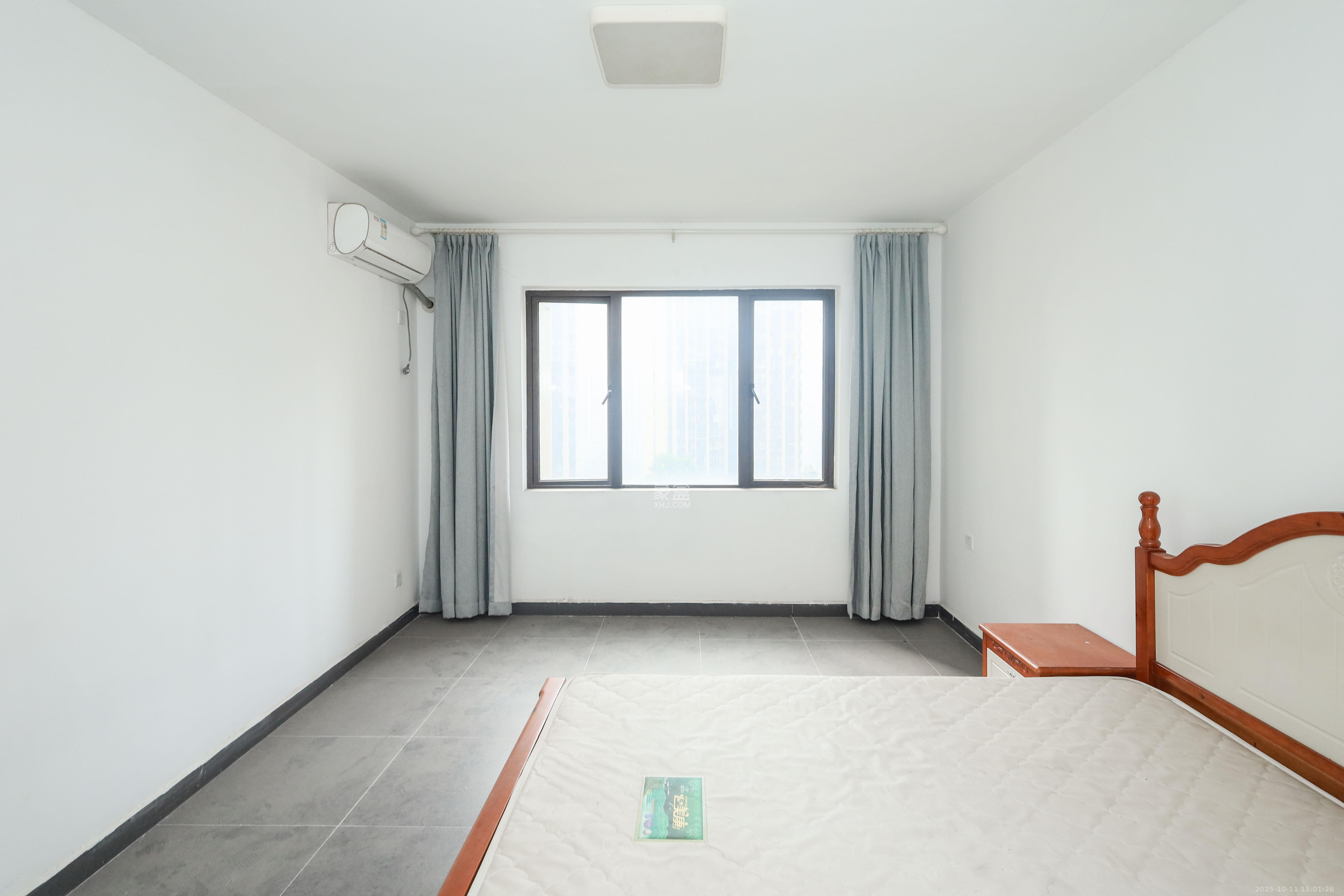 和泓梅溪四季  4室2厅2卫    168.0万卧室