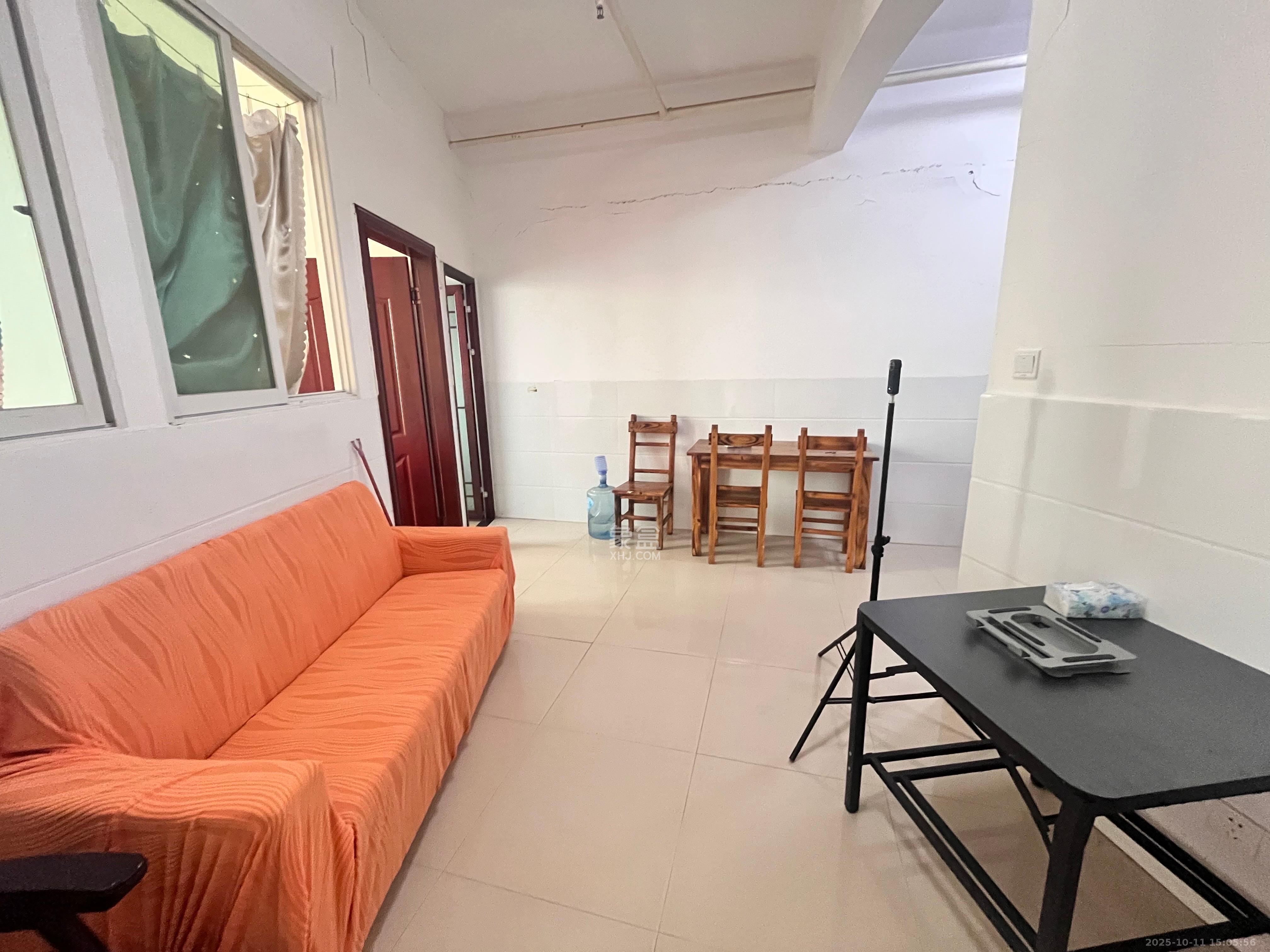 湖韵佳苑  2室1厅1卫    1600.0元/月室内图