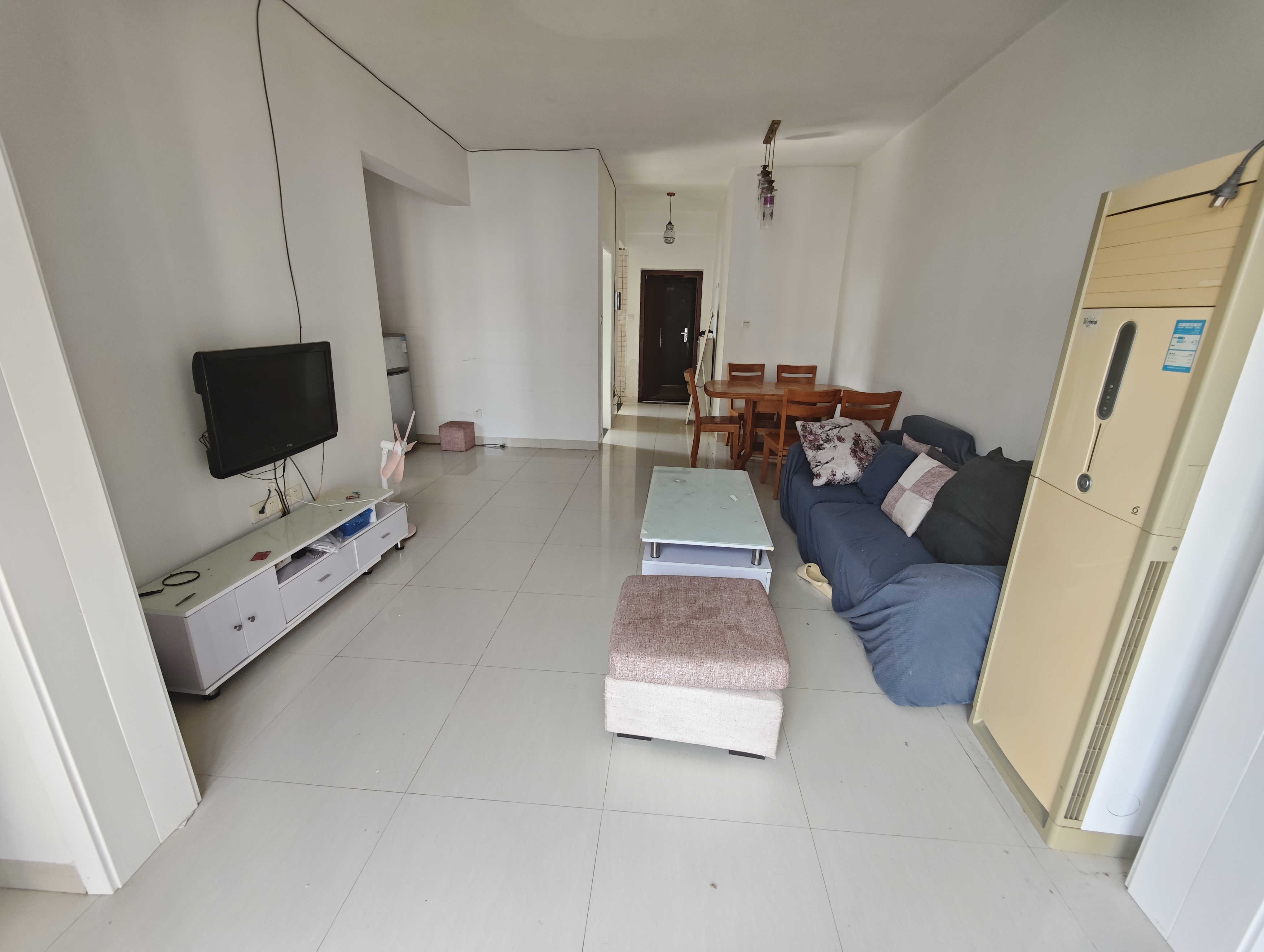 禧福新城 1室2厅1卫 2000.0元/月 禧福新城 1室2厅1卫 2000.0元/月室内图