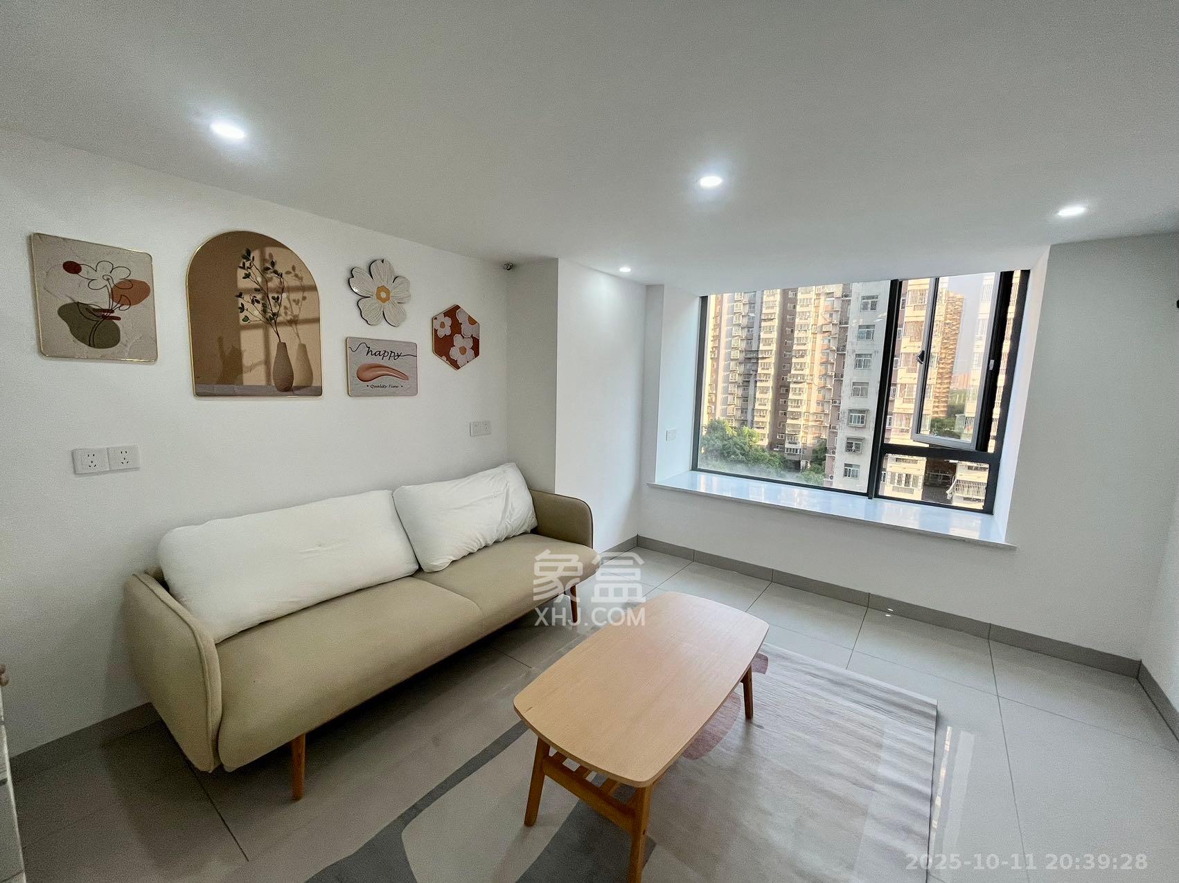 佳兆业云顶都汇  1室1厅1卫    1900.0元/月 佳兆业云顶都汇  1室1厅1卫    1900.0元/月室内图