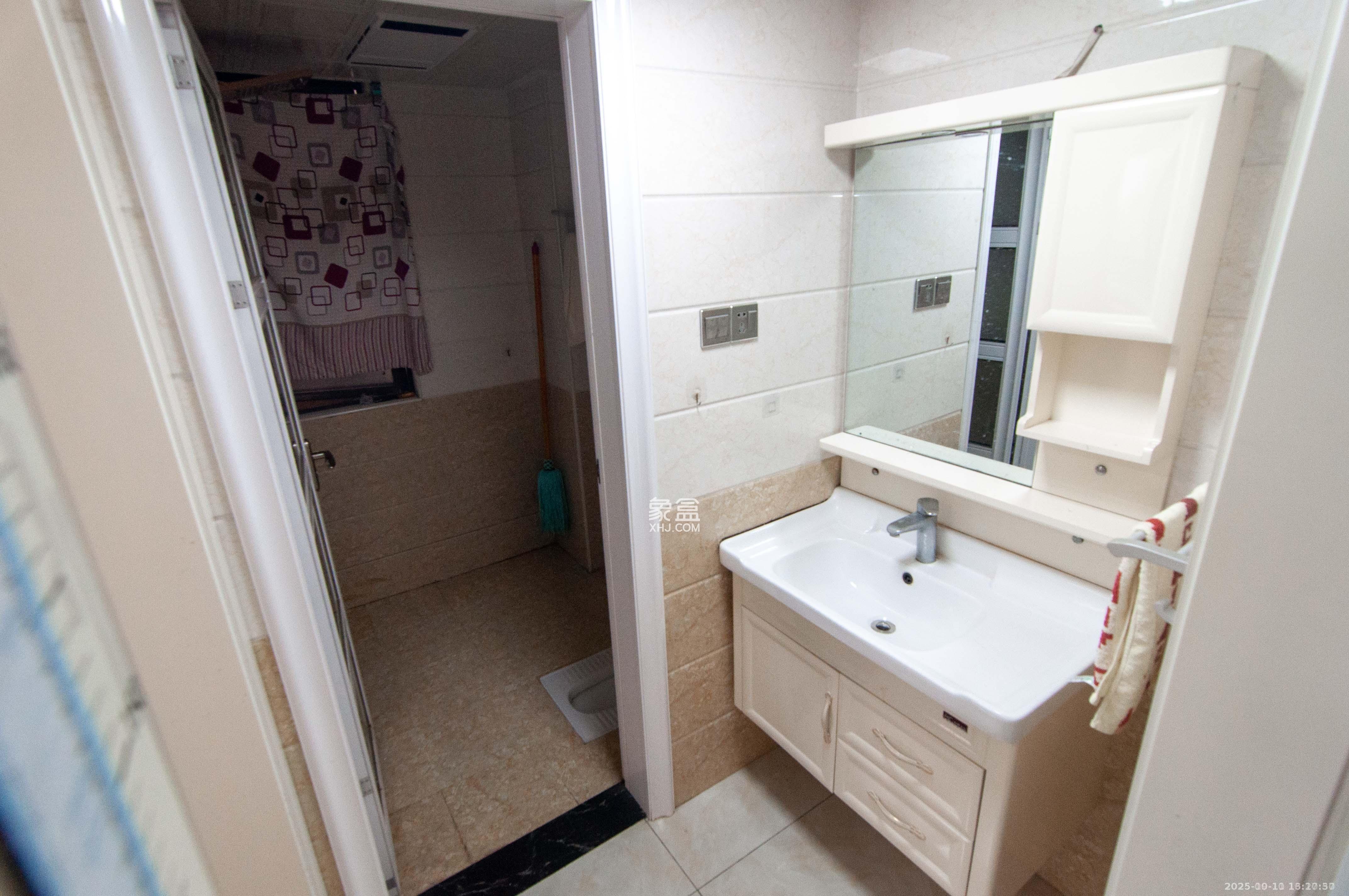 中海梅溪湖壹号  1室1厅1卫    1200.0元/月室内图