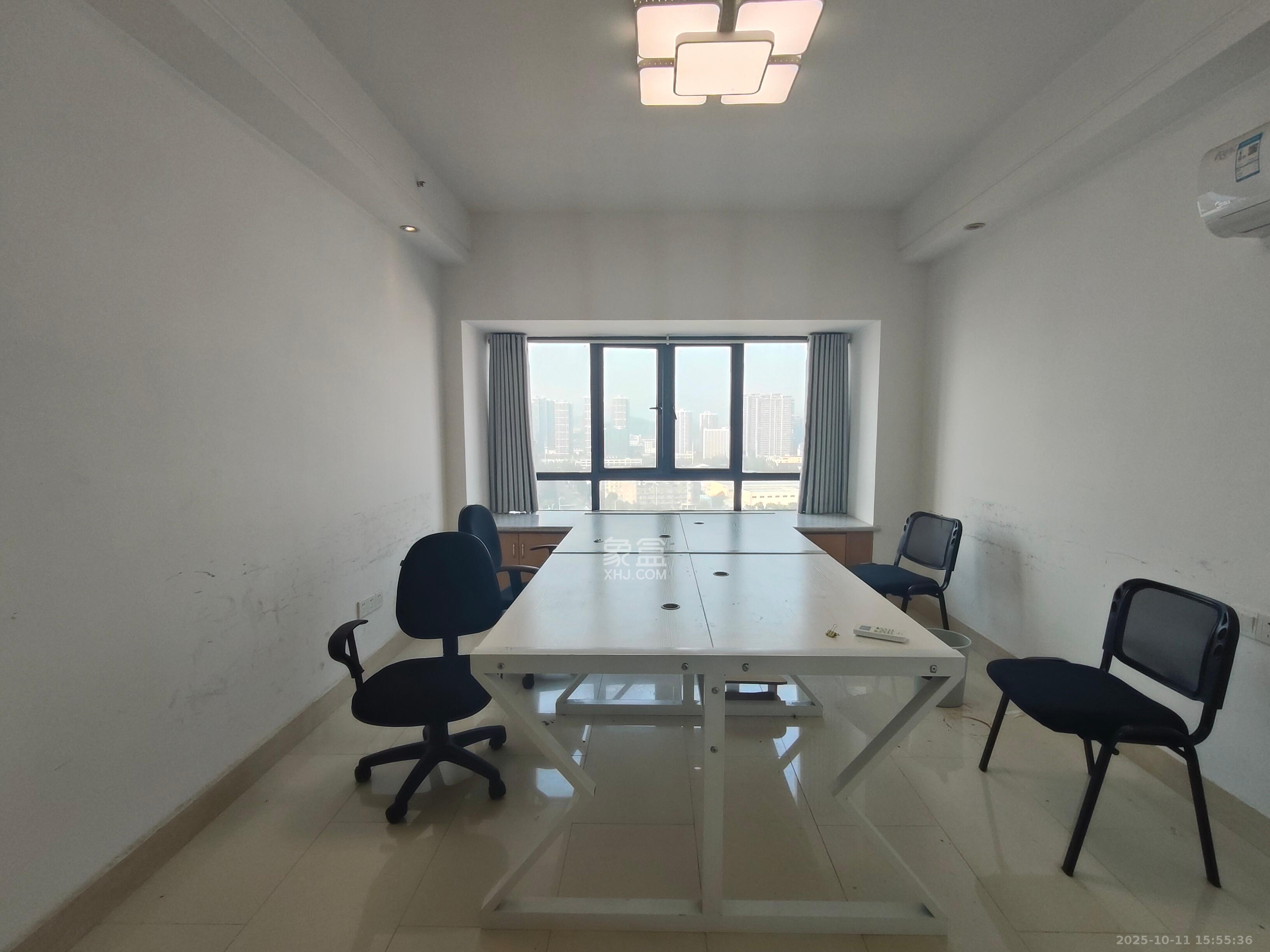 雅阁国际  1室1厅1卫    1500.0元/月 雅阁国际  1室1厅1卫    1500.0元/月