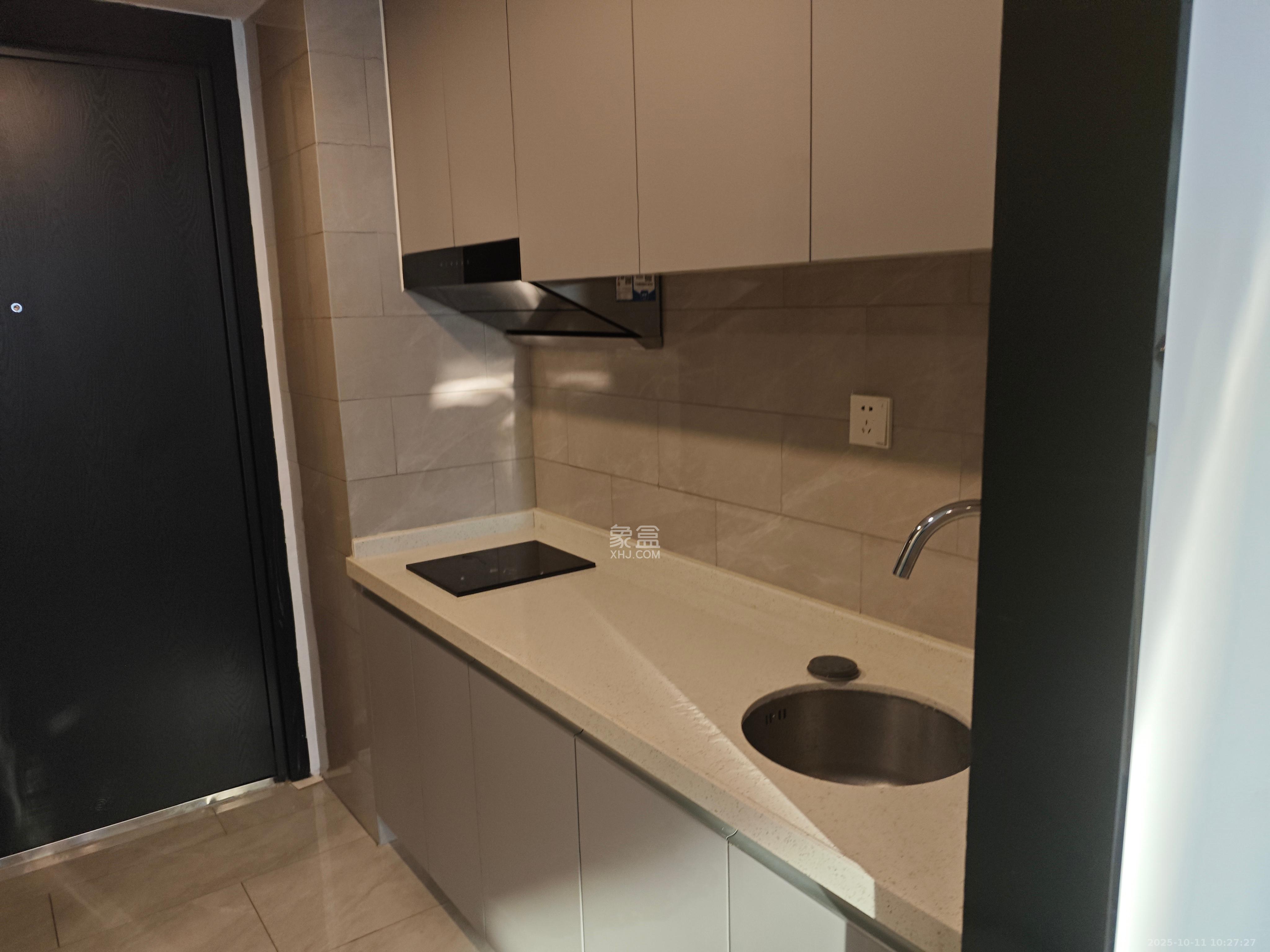 敬天广场  1室1厅1卫    3200.0元/月室内图