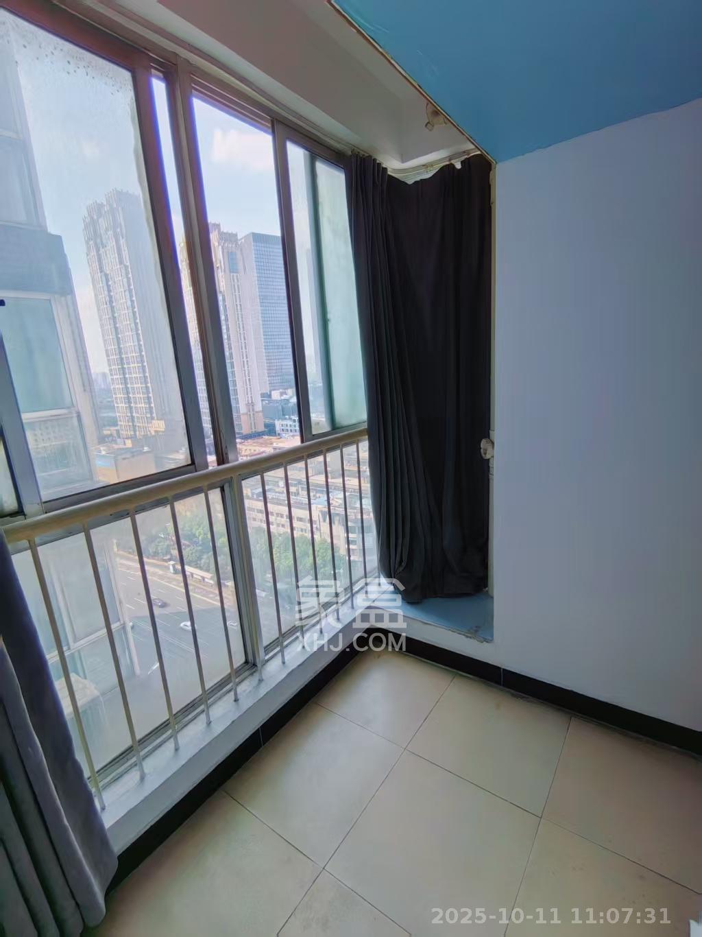 景江东方 1室1厅1卫 2100.0元/月 景江东方 1室1厅1卫 2100.0元/月室内图