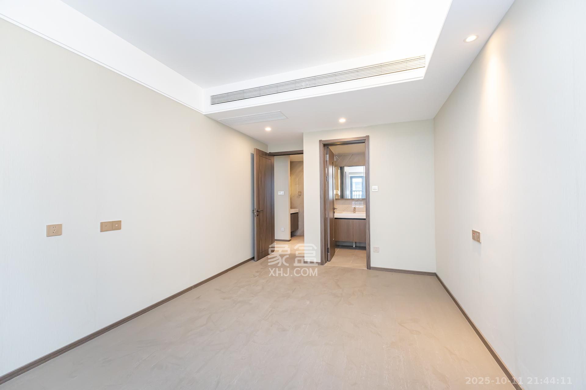 龙湖翠湖壹号  1室0厅0卫    132.0万卧室