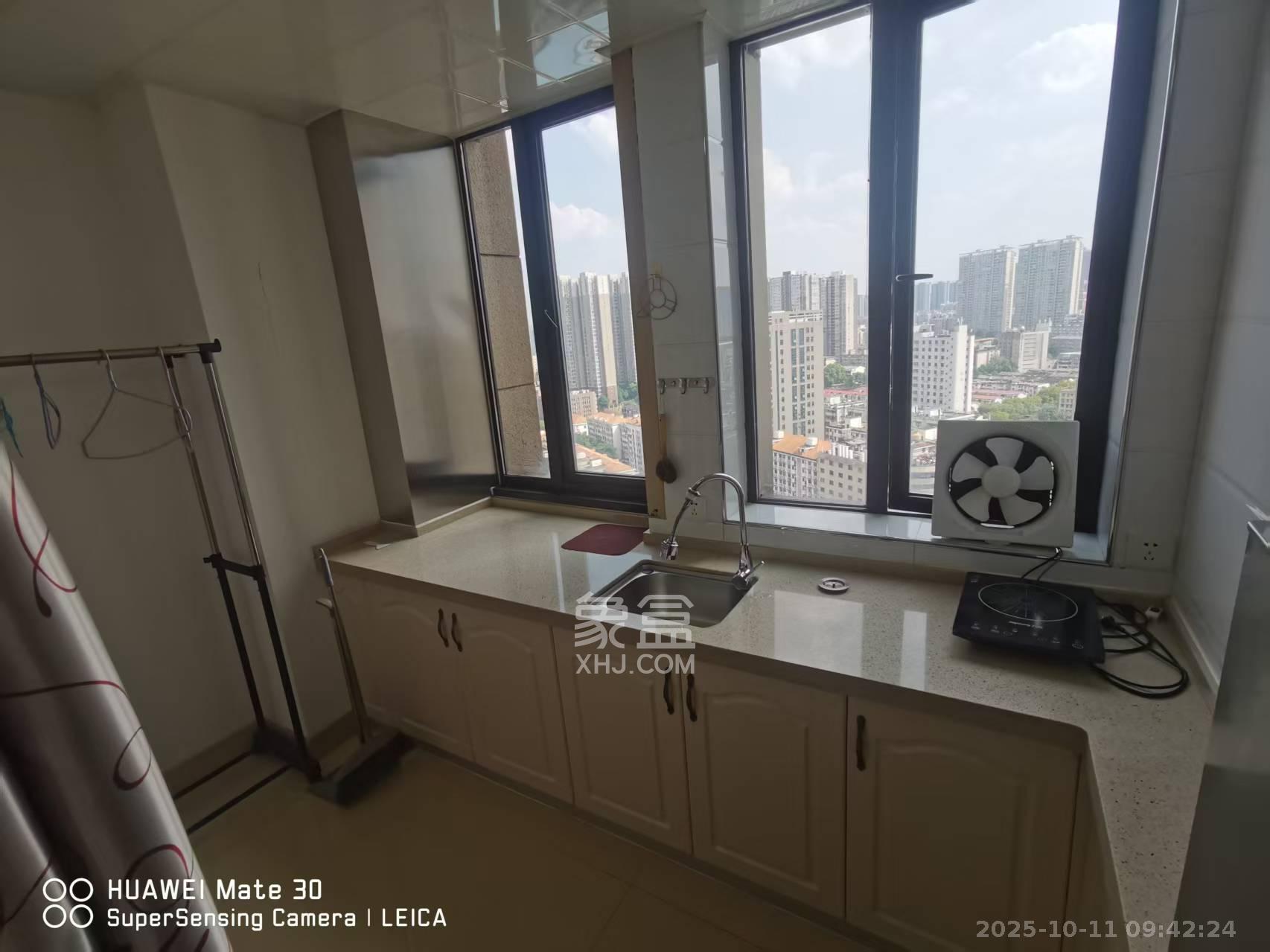 长房天翼未来城  1室1厅1卫    1500.0元/月室内图