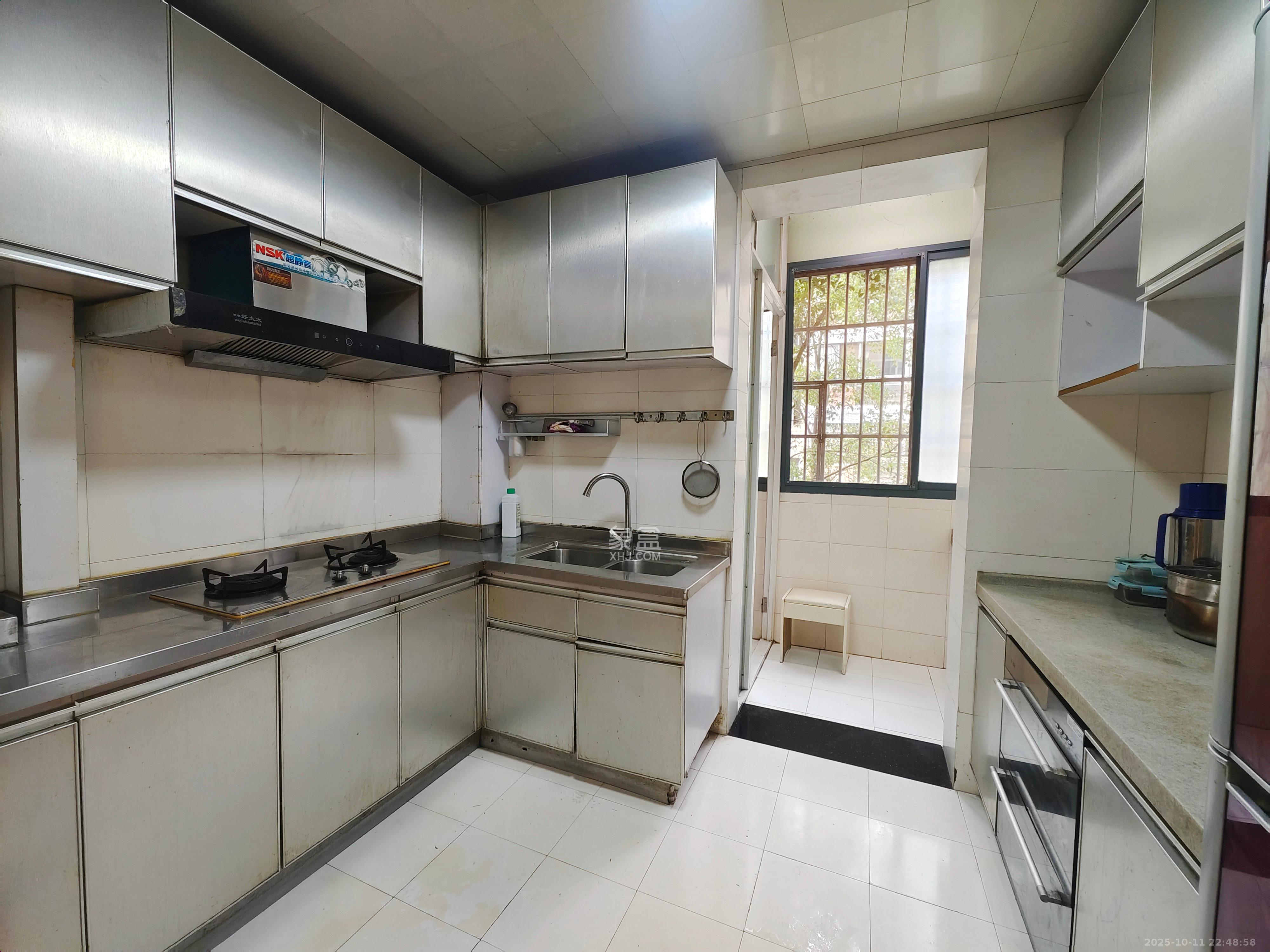 枫林绿洲  4室2厅2卫    2600.0元/月室内图