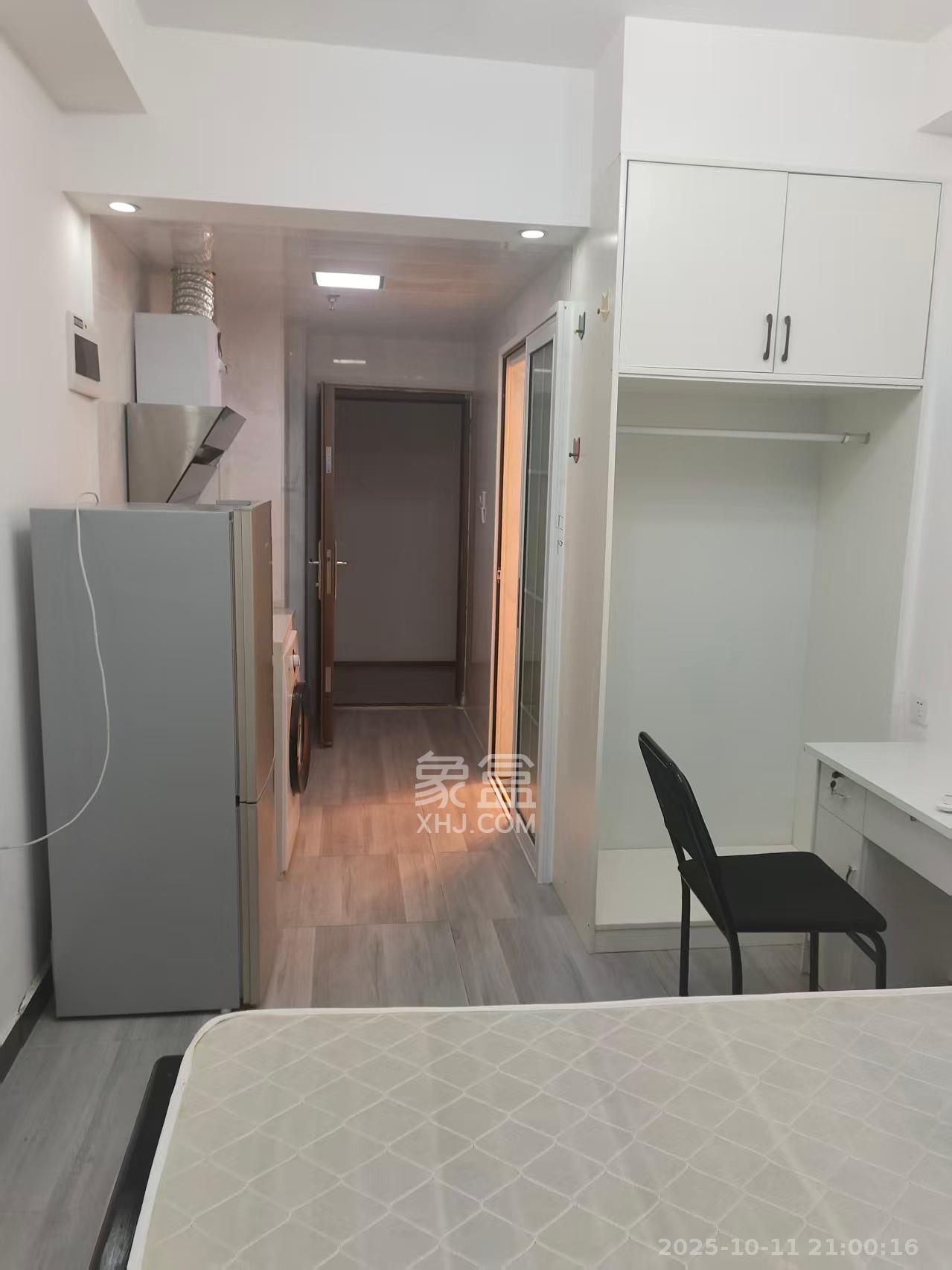 保利香槟国际 1室1厅1卫 1000.0元/月 保利香槟国际 1室1厅1卫 1000.0元/月室内图