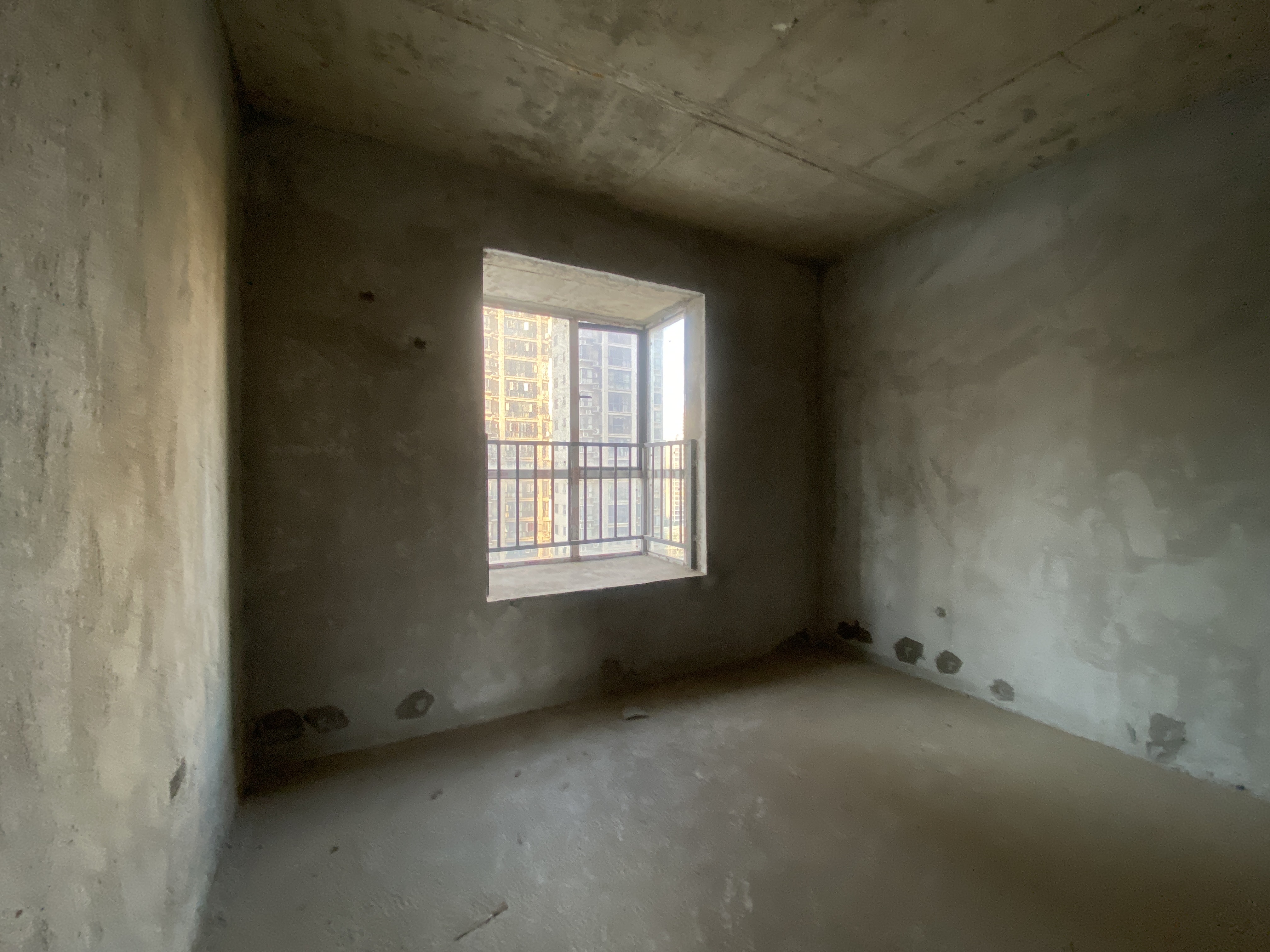 水域中央 3室2厅2卫 66.0万 水域中央 3室2厅2卫 66.0万客厅