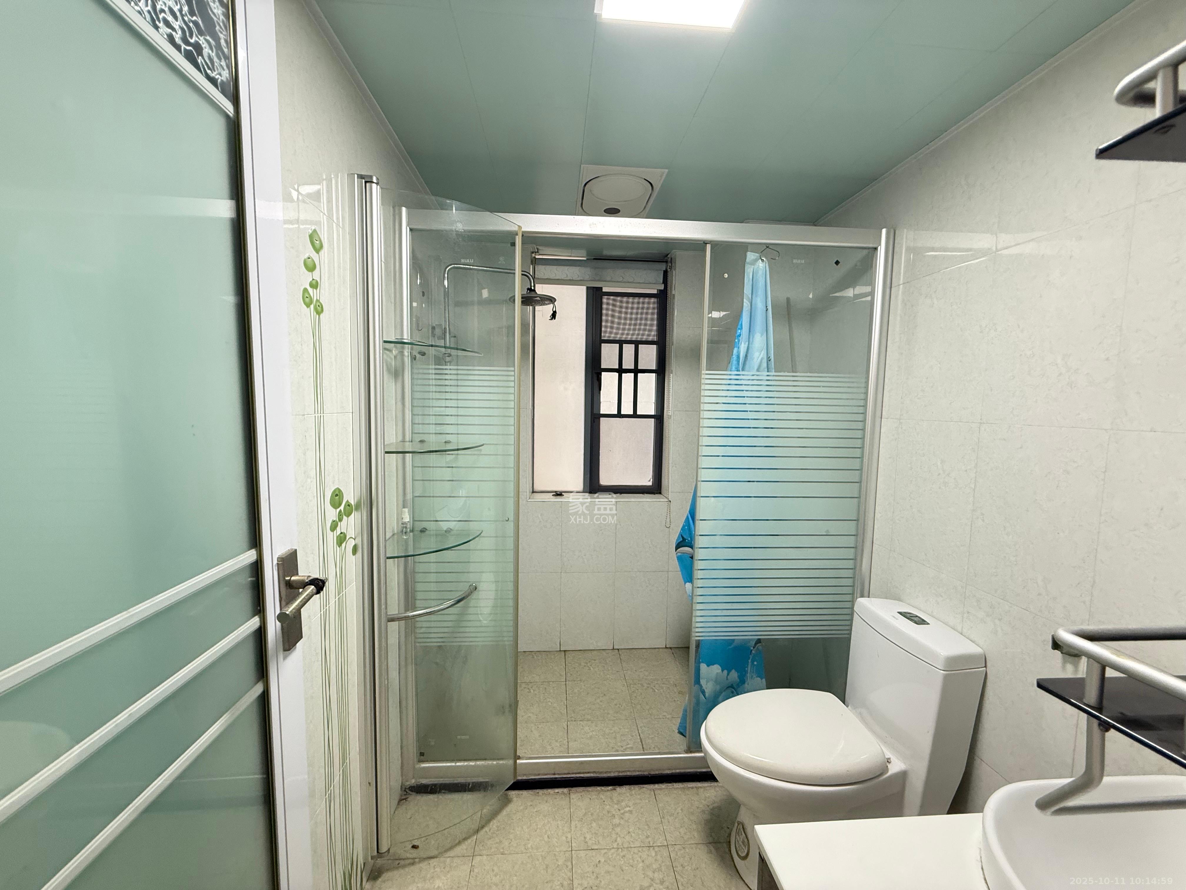 滨江君悦香邸  3室2厅2卫    2600.0元/月室内图