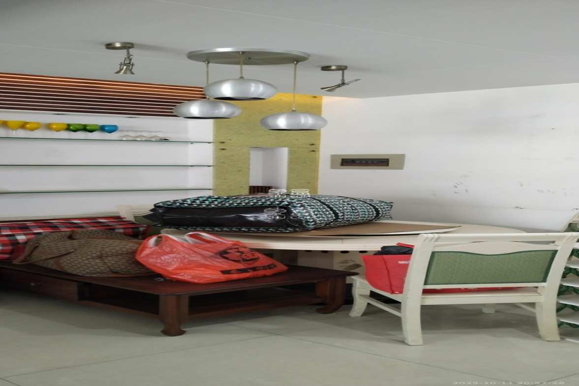 莲湖大厦 3室2厅2卫 2200.0元/月 莲湖大厦 3室2厅2卫 2200.0元/月室内图